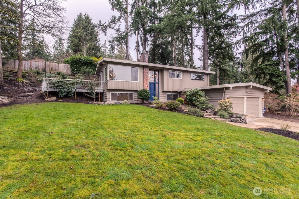 500 Mount Defiance Circle SW, Issaquah, WA 98027