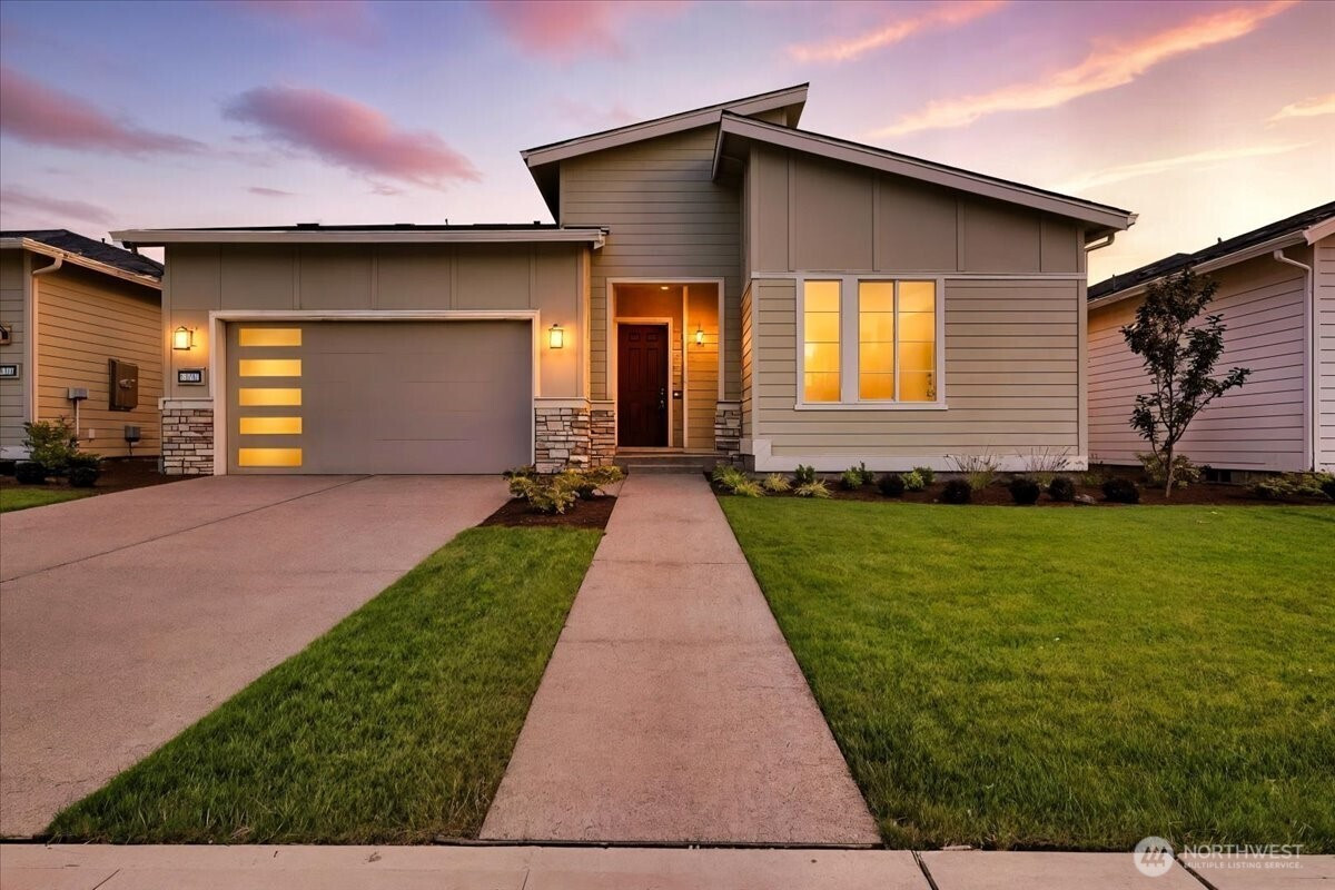 14812 206th Avenue E, Bonney Lake, WA 98391