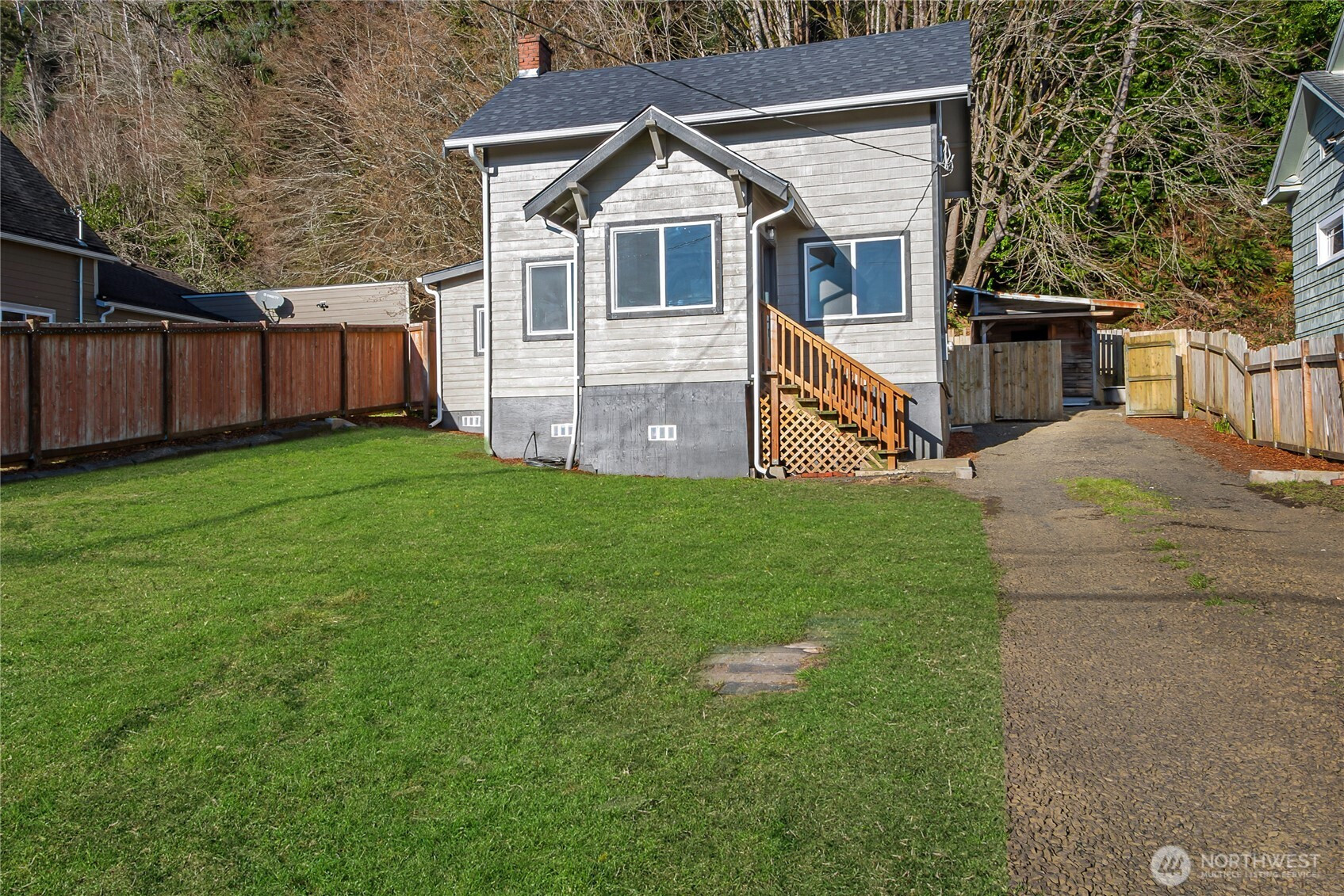 2411 Queets Avenue, Hoquiam, WA 98550