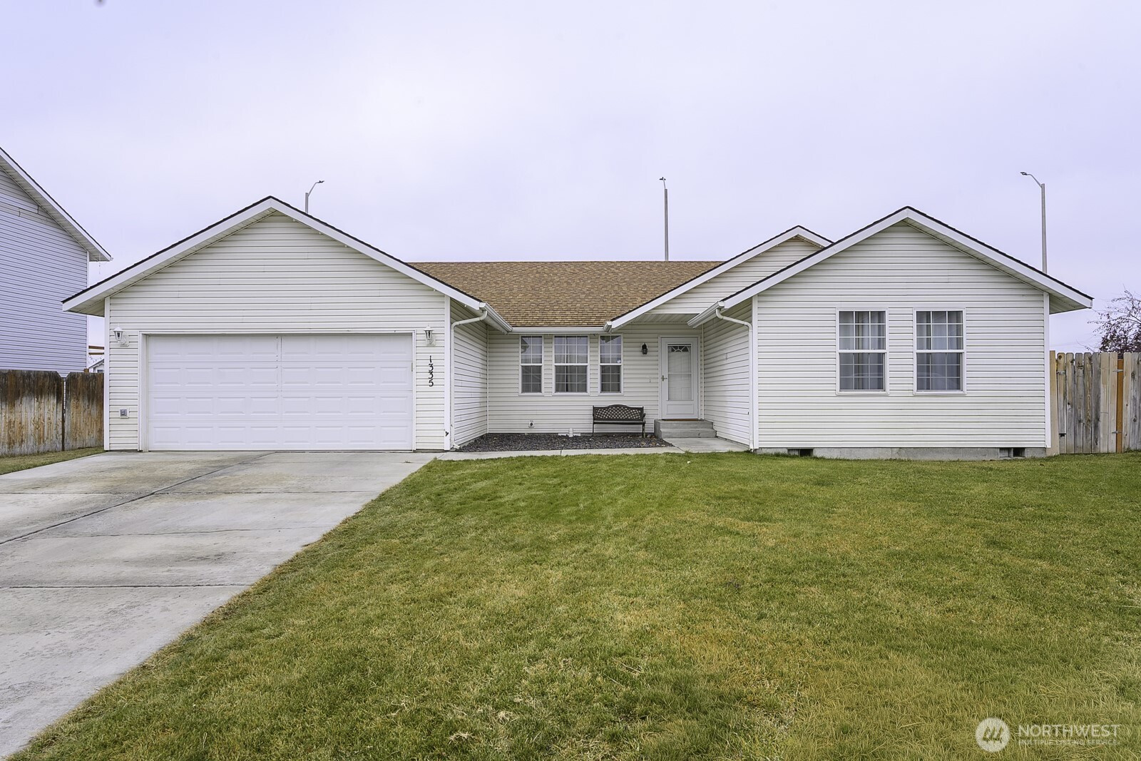 1335 Yost Circle NE, Moses Lake, WA 98837