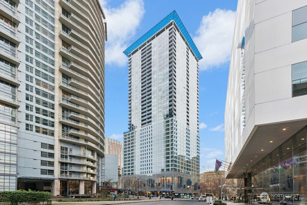 737 Olive Way, Seattle, WA 98101