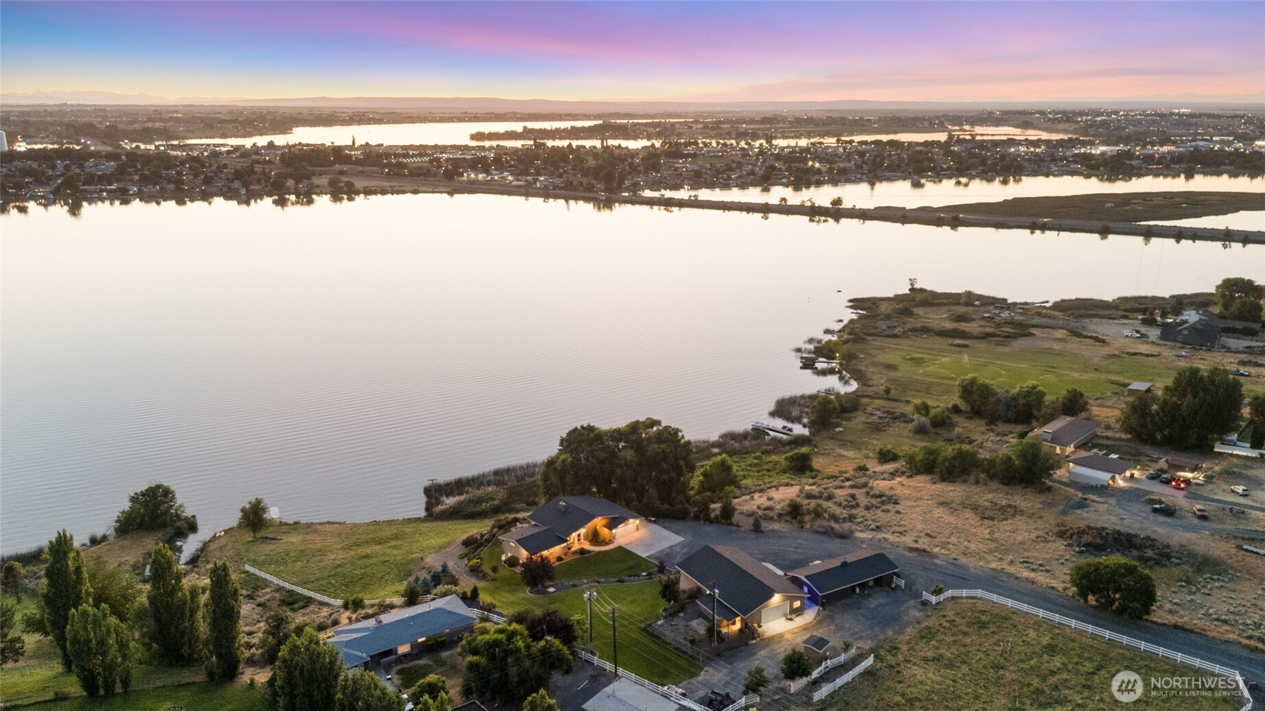 576 NE Easy Street, Moses Lake, WA 98837