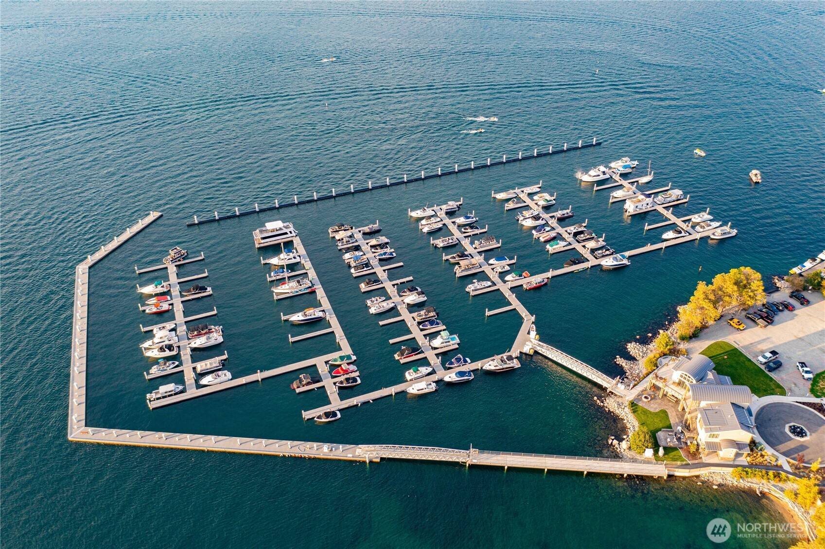 1350 W Woodin Avenue, Chelan, WA 98816