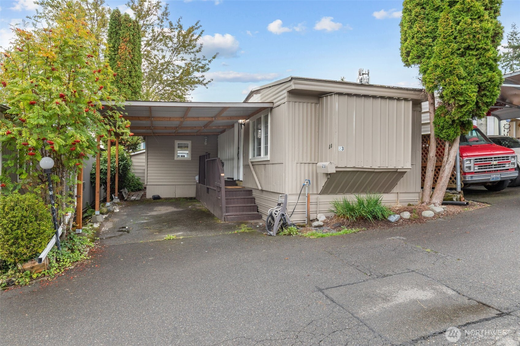 23708 Locust Way, Bothell, WA 98021