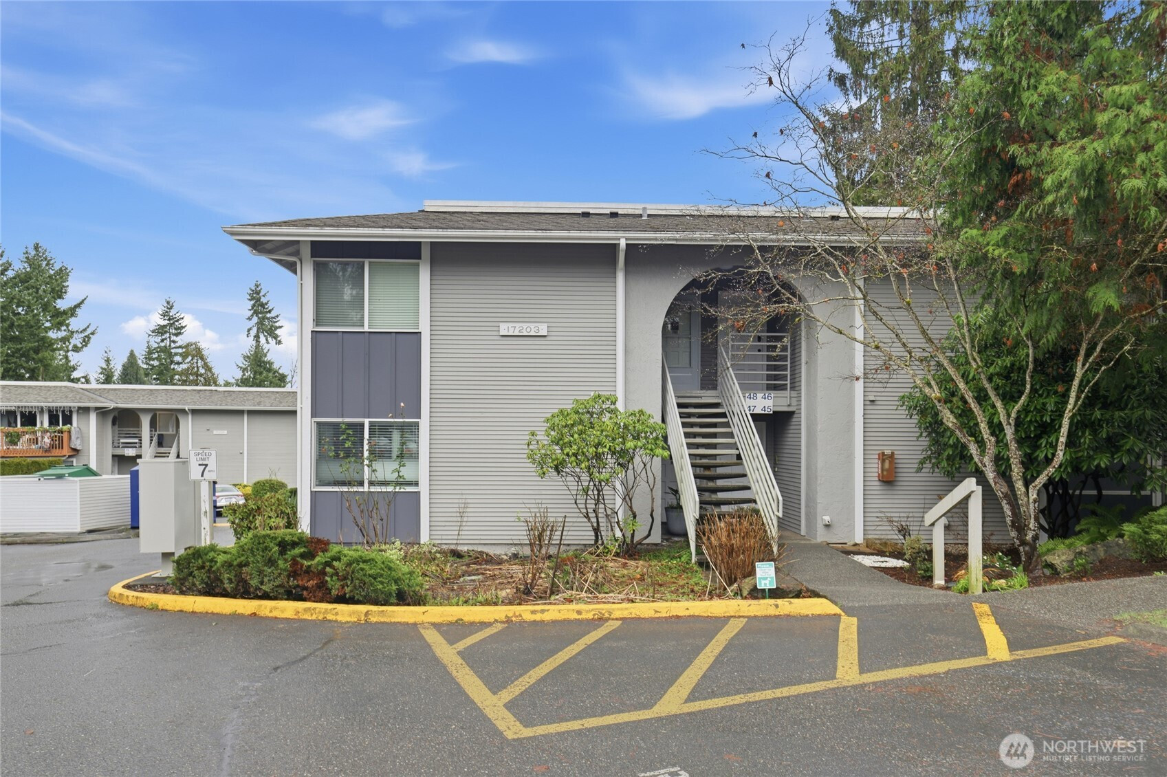 17203 NE 45th Street, Redmond, WA 98052