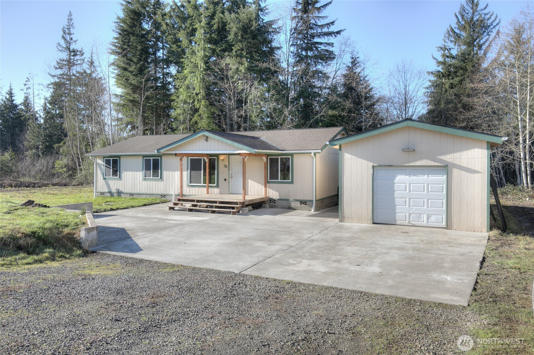 38 Central Lane, Aberdeen, WA 98520