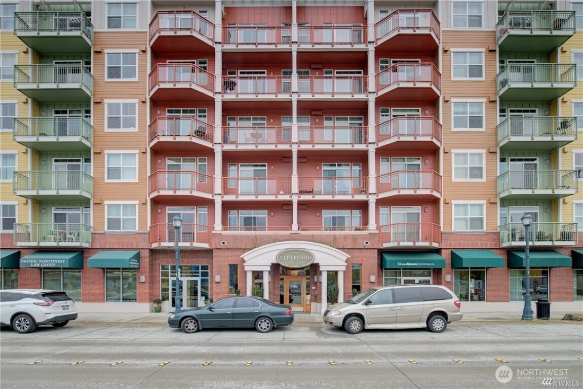 16141 Cleveland Street, Redmond, WA 98052