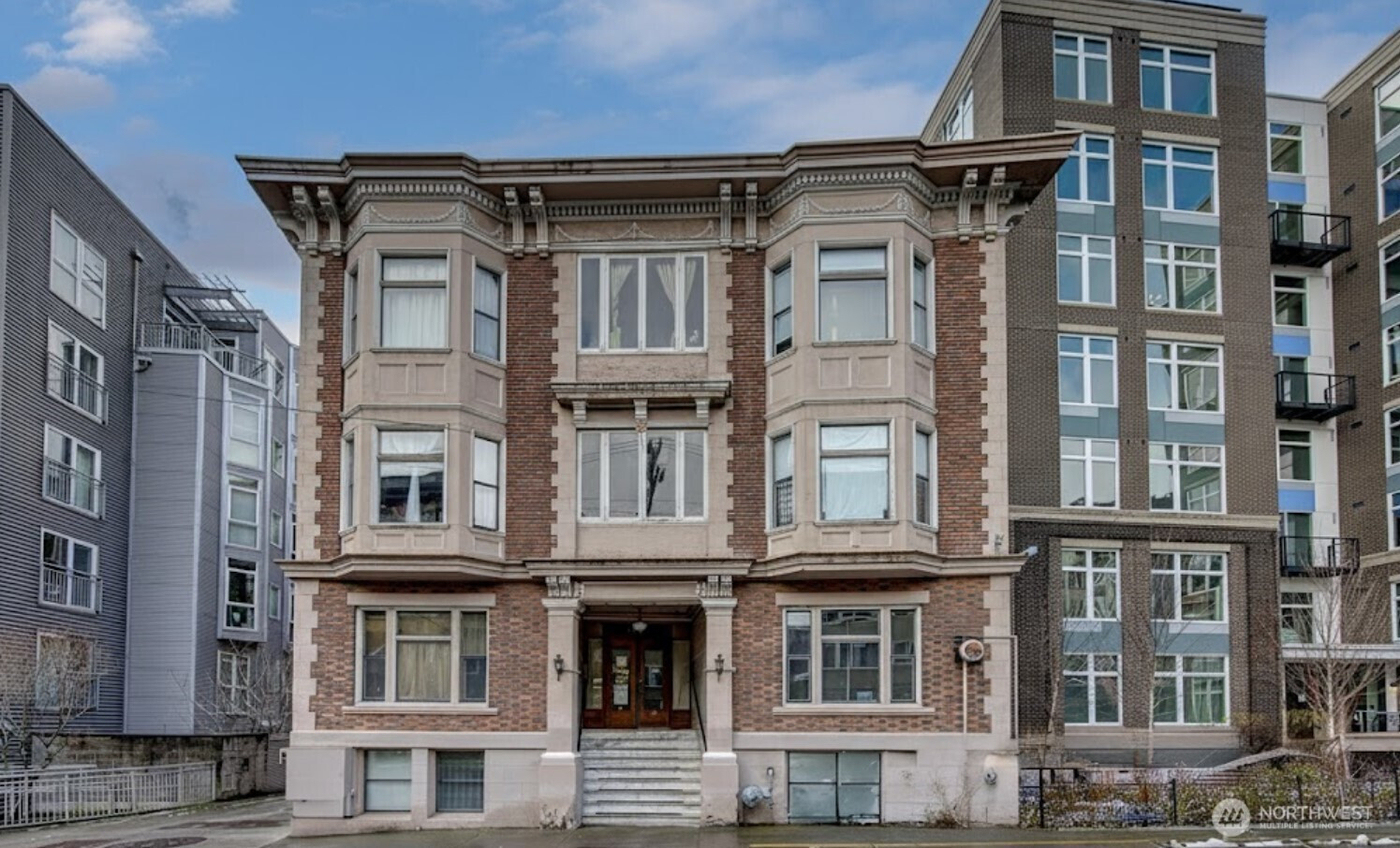 115 Bellevue Avenue E, Seattle, WA 98102