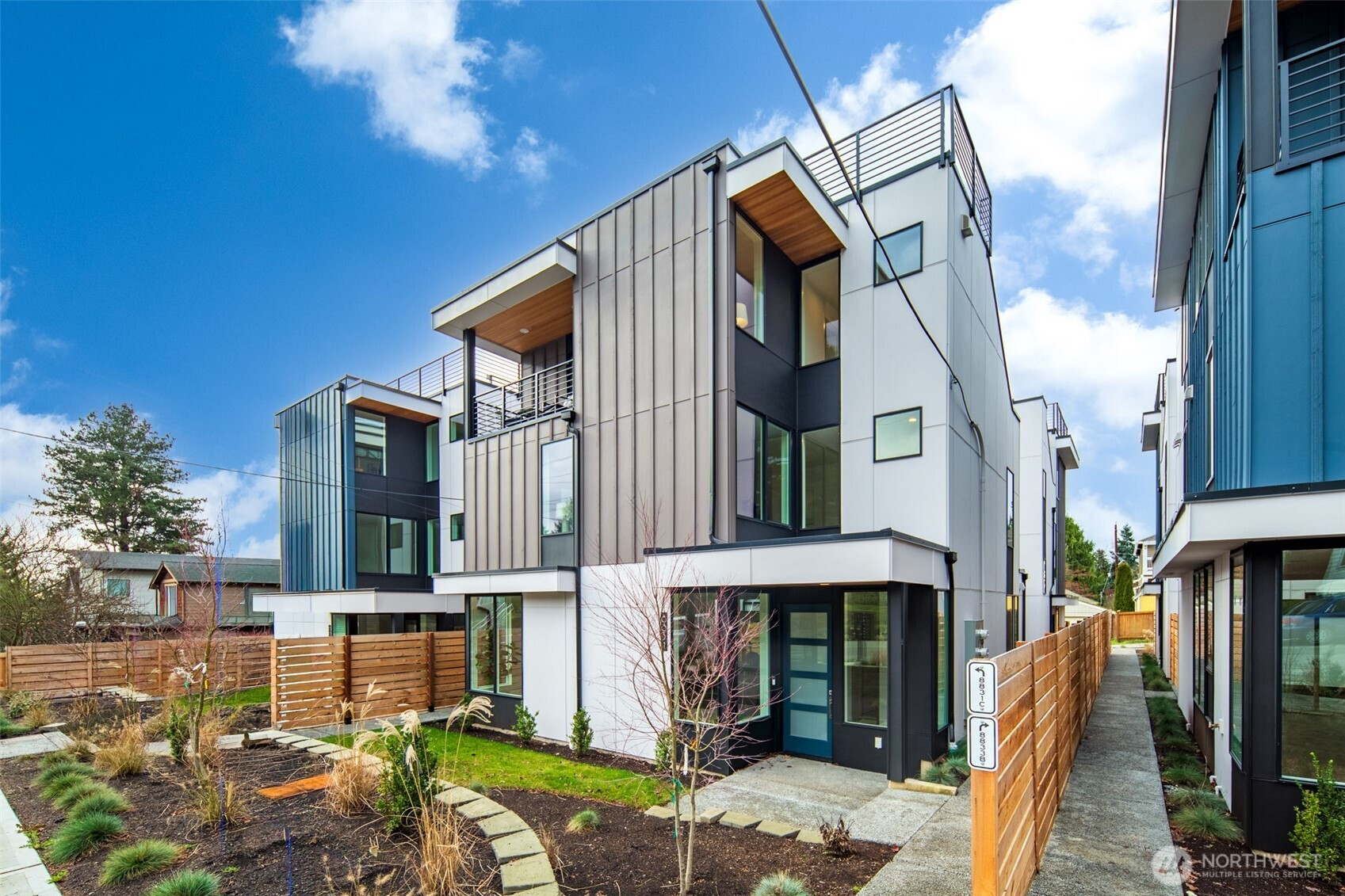 8831 Wallingford Avenue N, Seattle, WA 98103