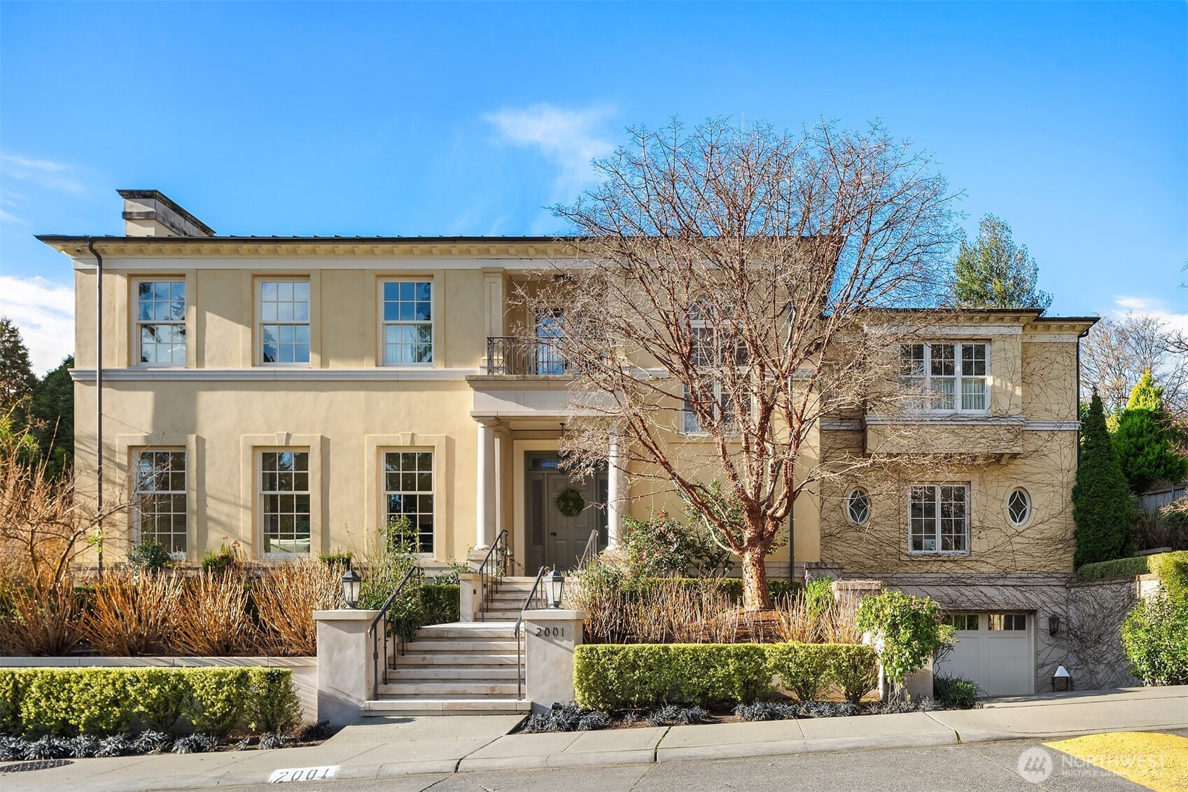 2001 Broadmoor Drive E, Seattle, WA 98112