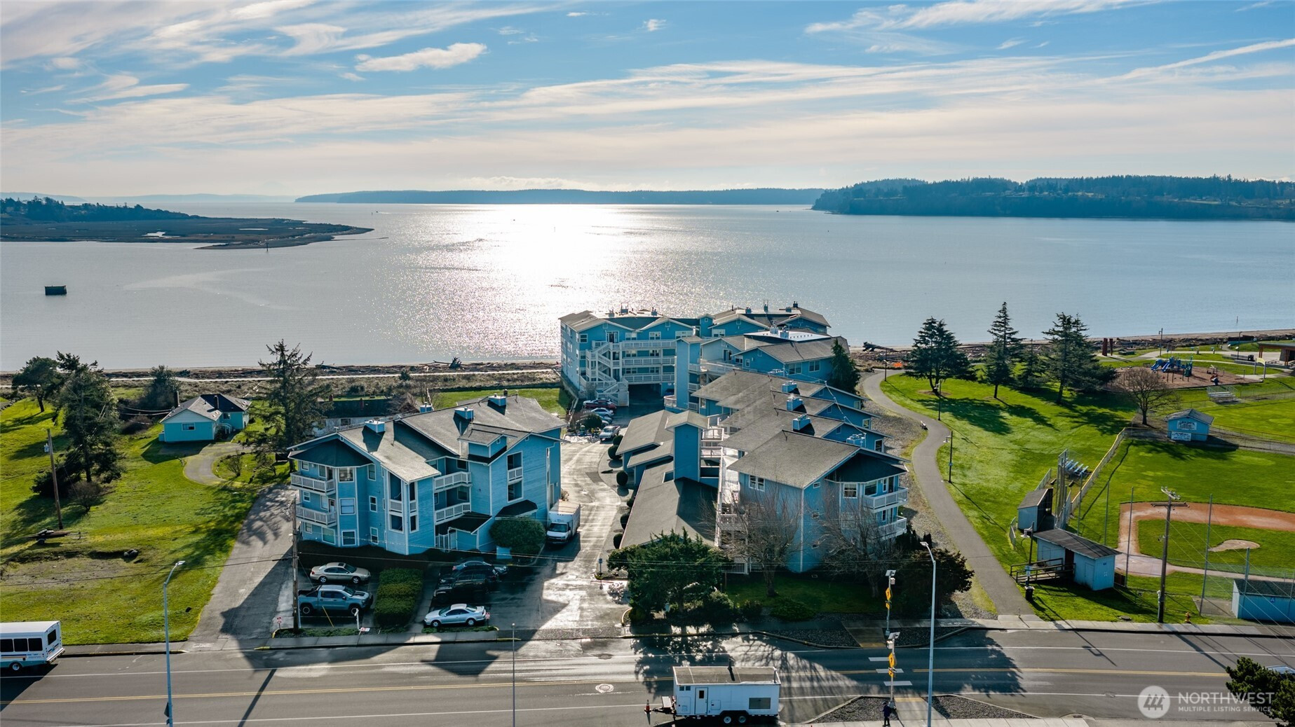 651 SE Bayshore, Oak Harbor, WA 98277