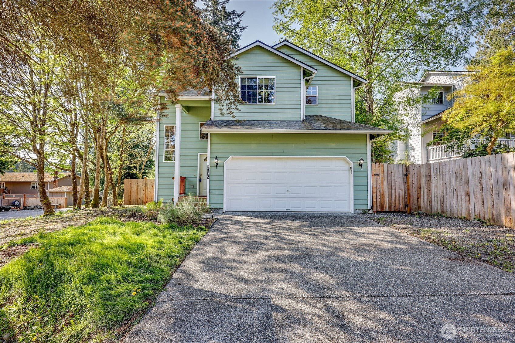 6585 NE Prospect Street, Suquamish, WA 98392