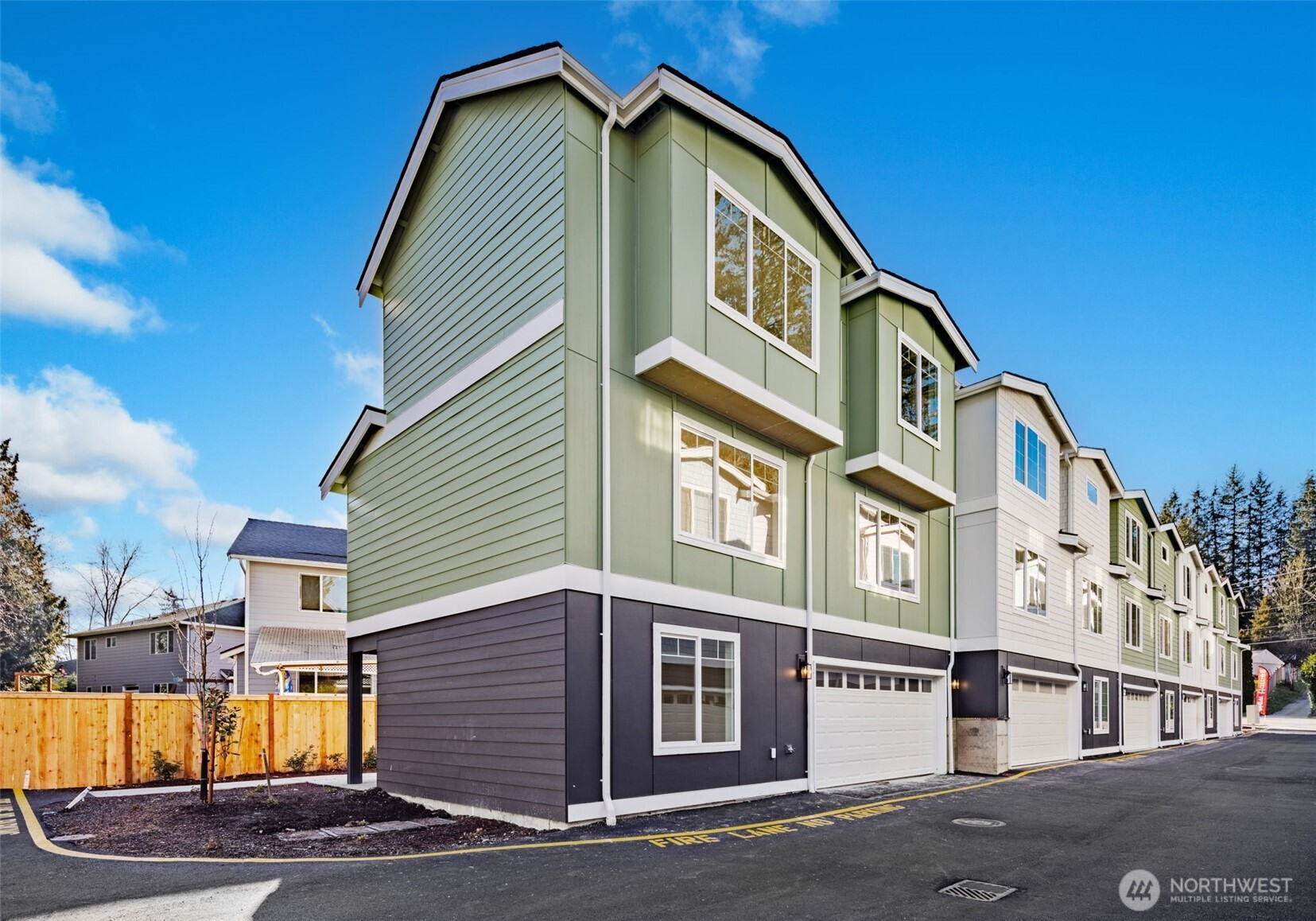 19505 Damson Road, Lynnwood, WA 98036