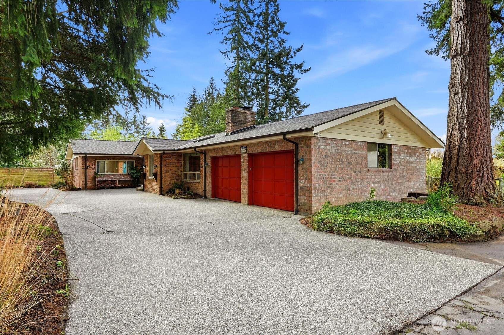 19412 68th Avenue W, Lynnwood, WA 98036