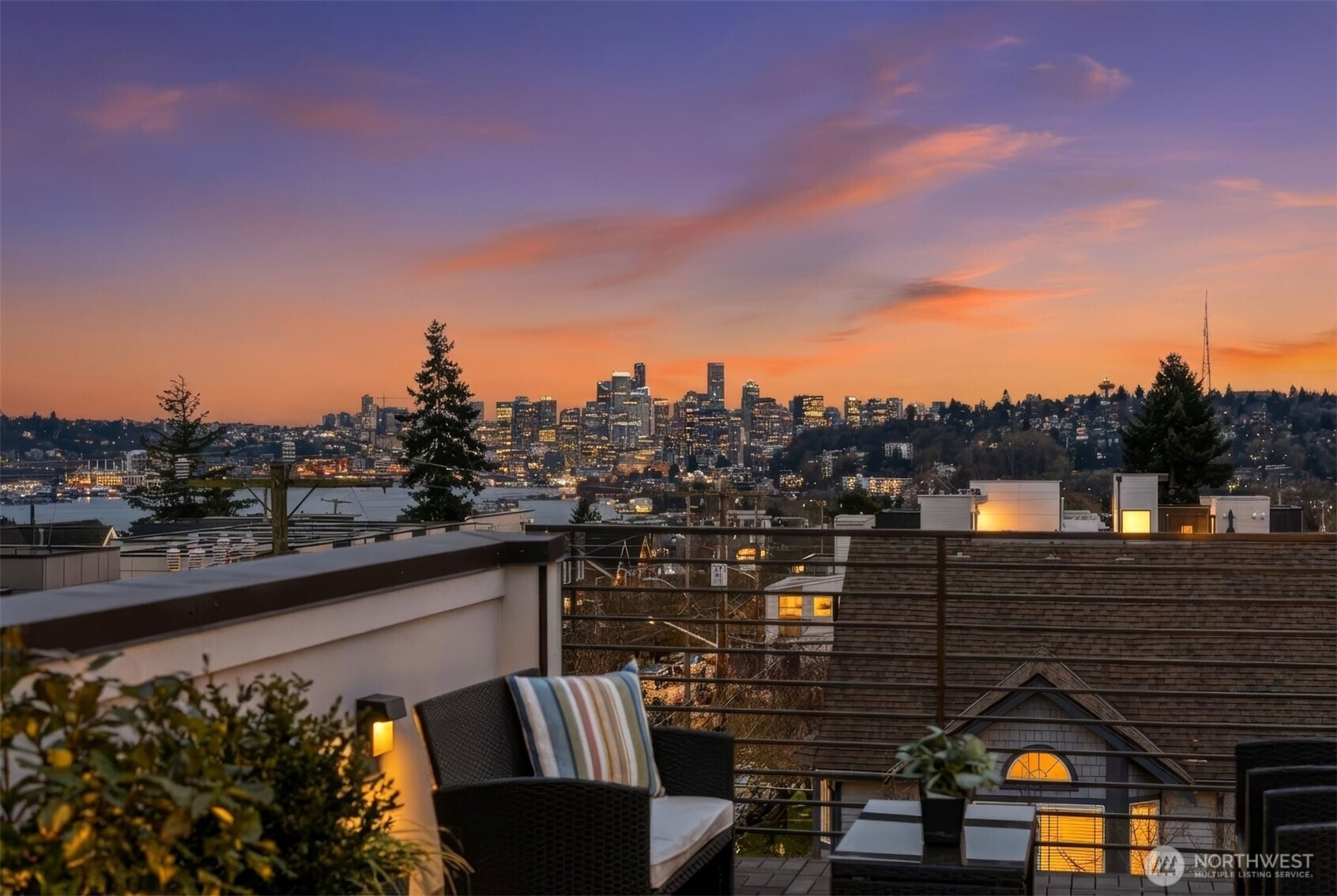 728 N 43rd Street, Seattle, WA 98103