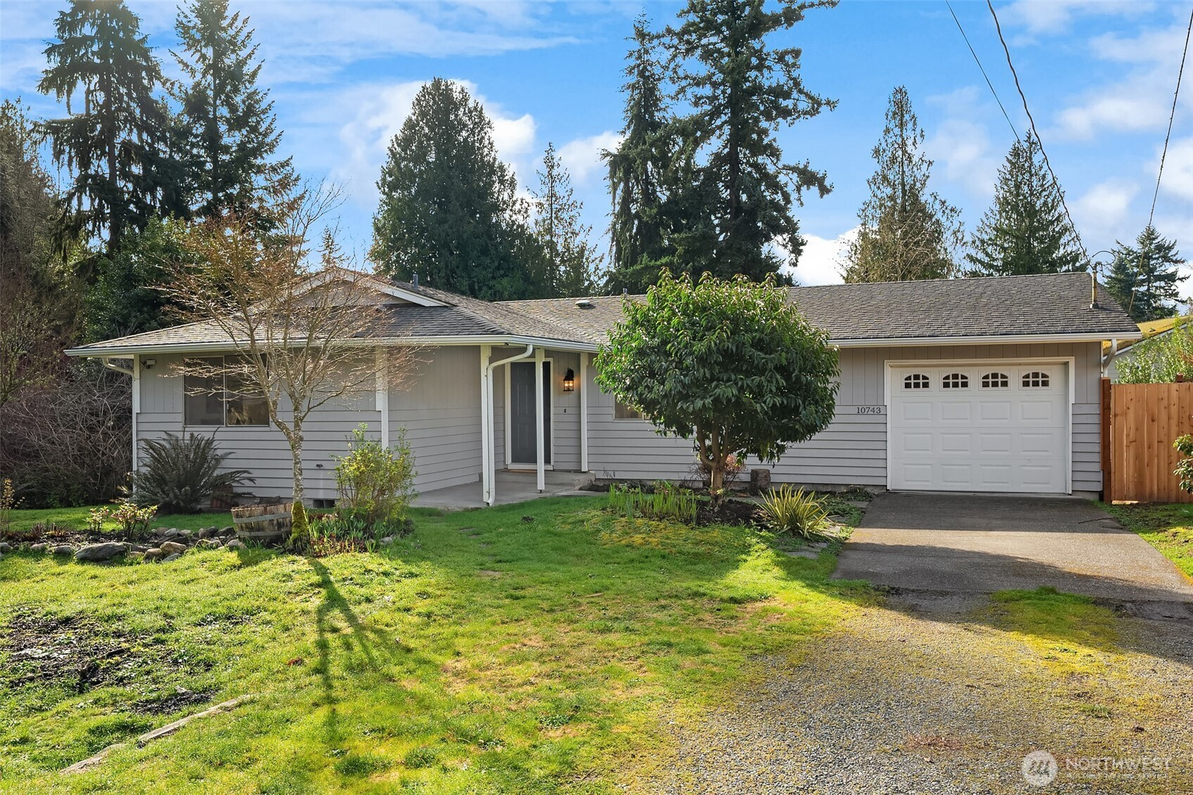10743 SW Cowan Road, Vashon, WA 98070