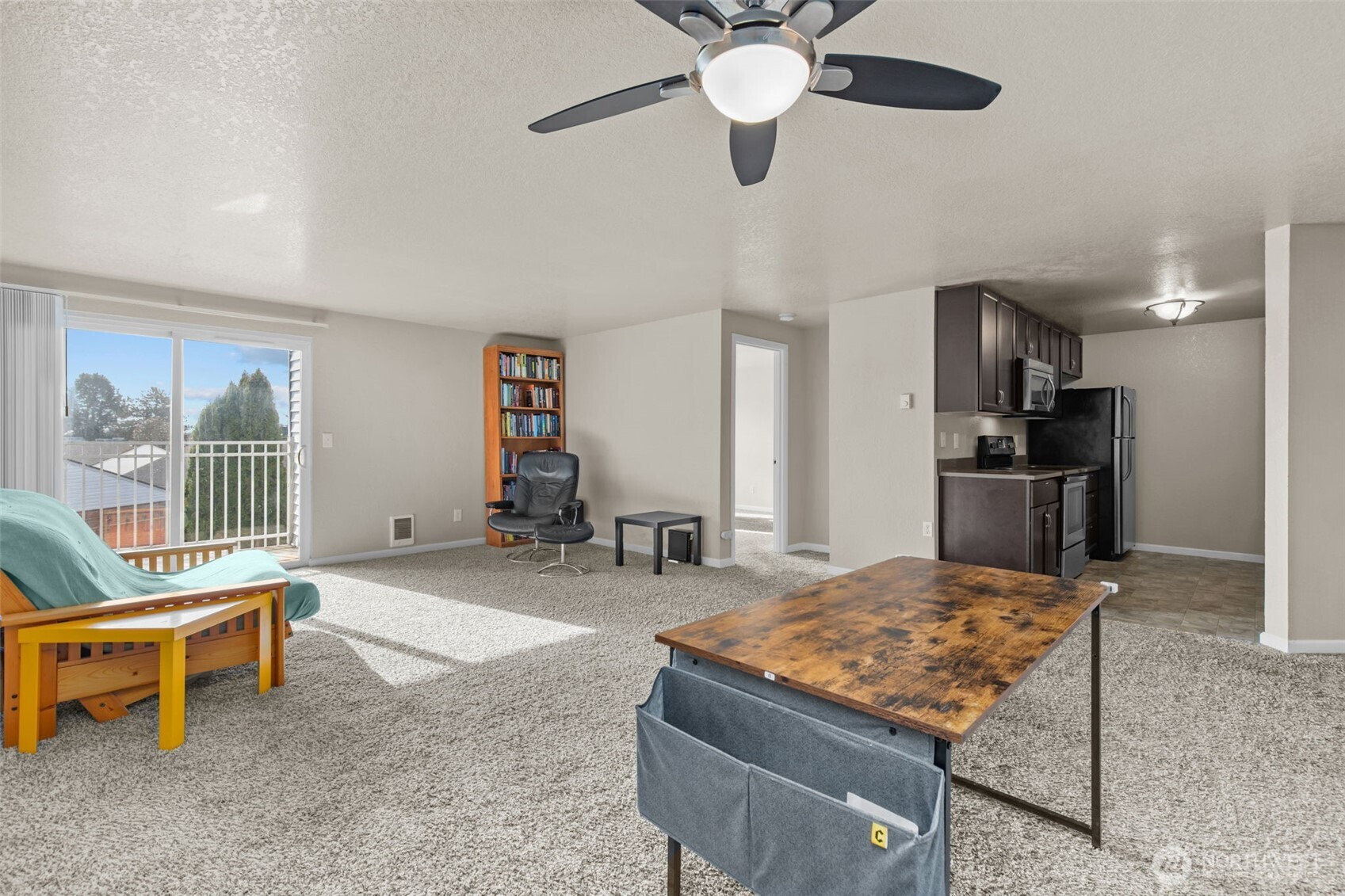 9815 Holly Drive, Everett, WA 98204