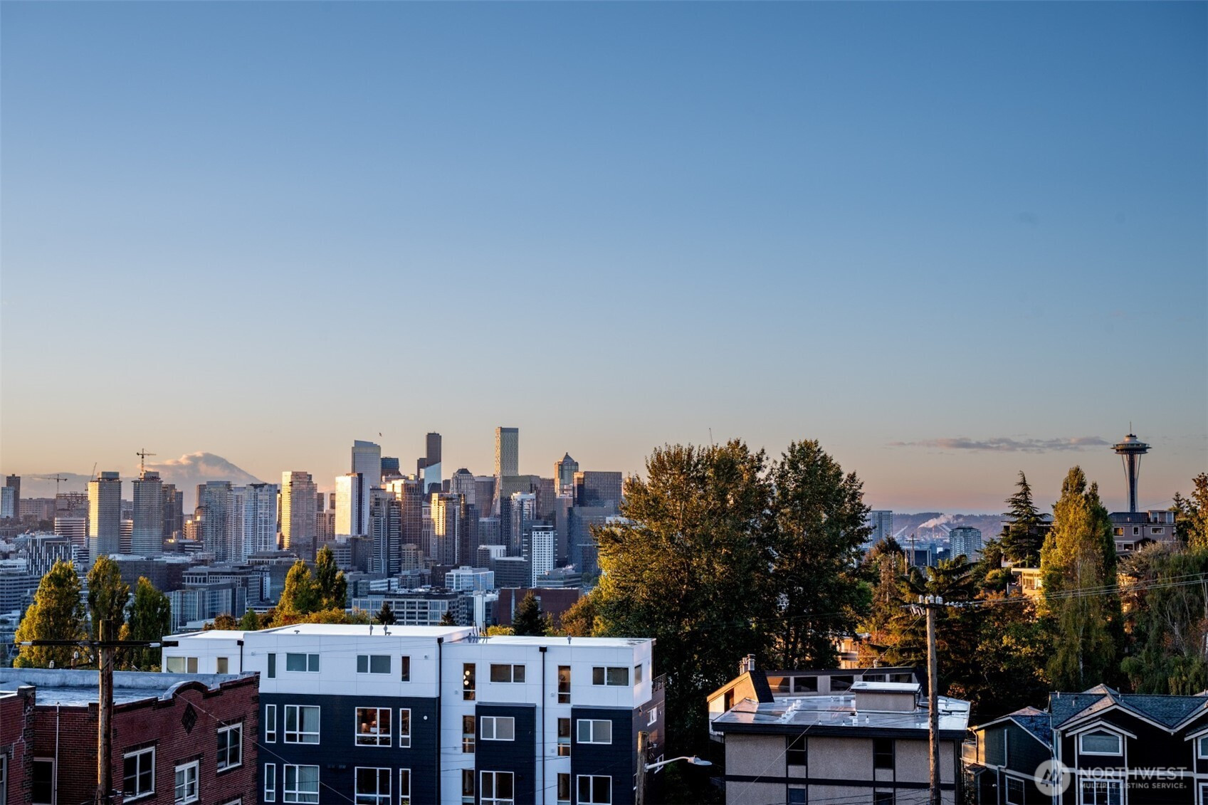 467 Newton Street, Seattle, WA 98109