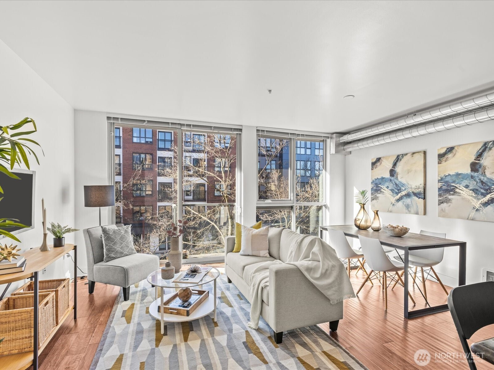 530 Broadway E, Seattle, WA 98102