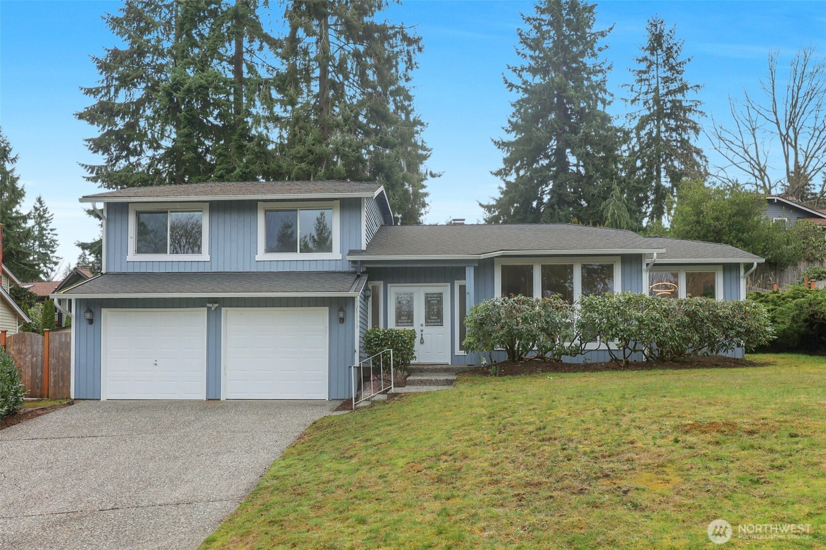 15329 SE 43rd PL, Bellevue, WA 98006