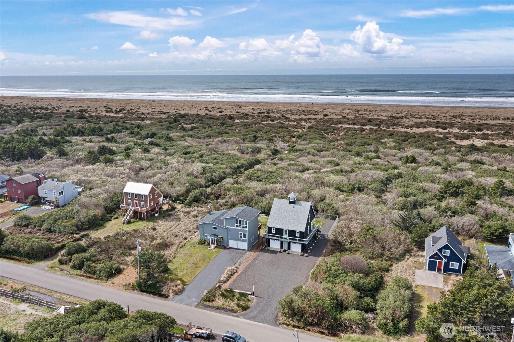 577 Sand Dune Avenue SW, Ocean Shores, WA 98569