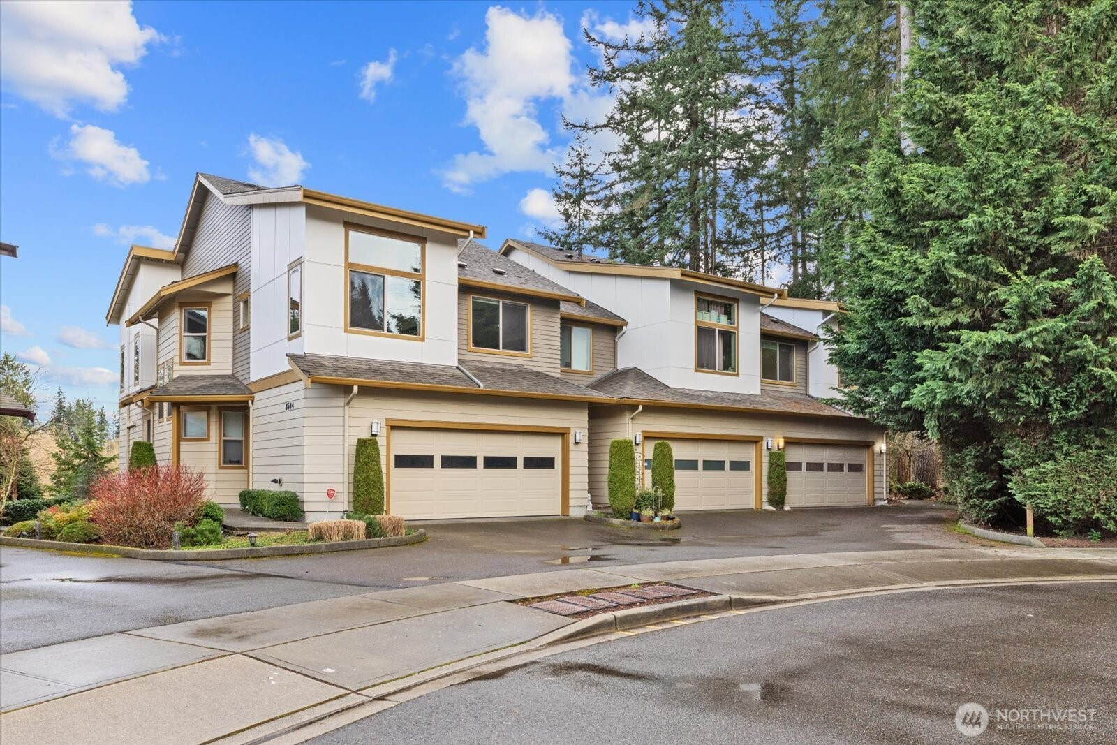 8504 130 Place SE, Newcastle, WA 98056