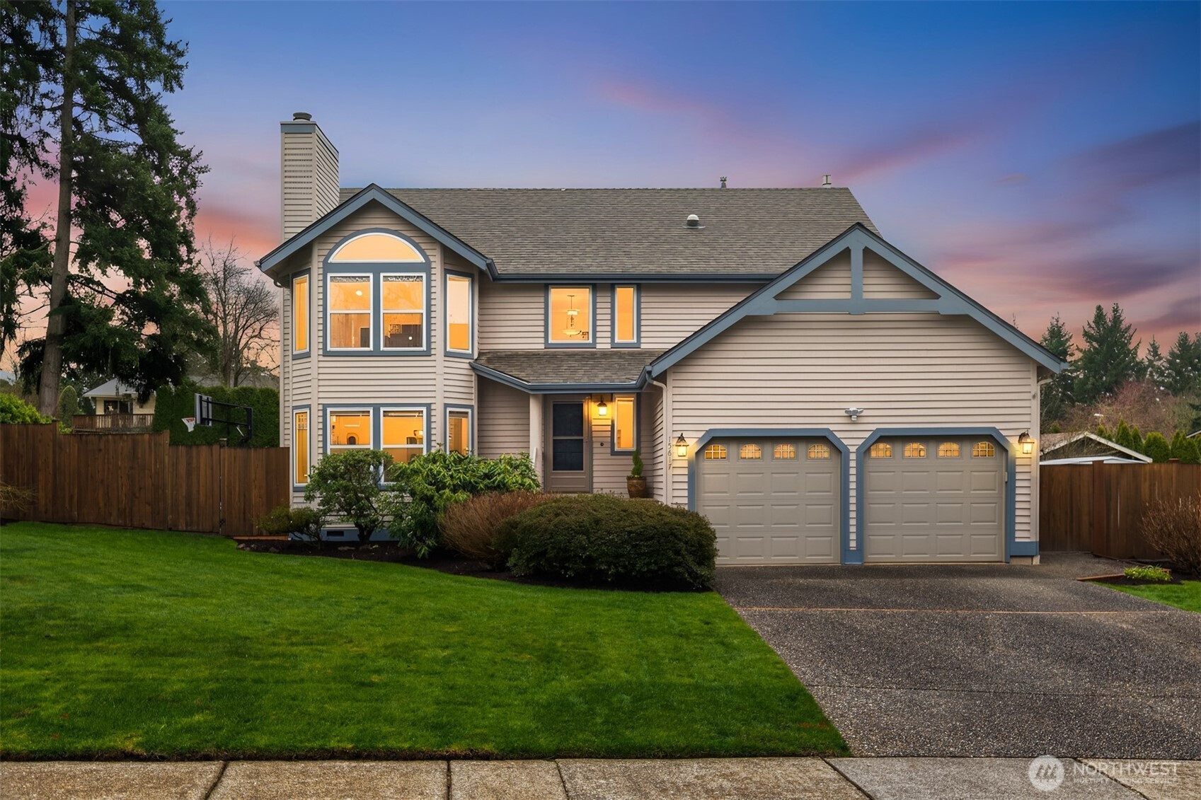 15617 NE 113th Court, Redmond, WA 98052