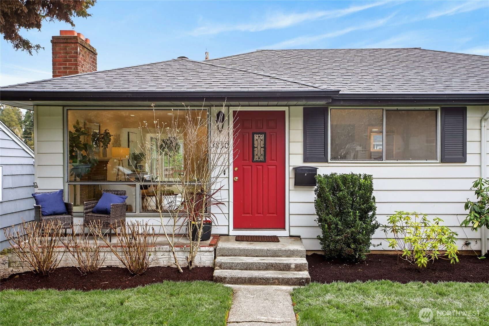 3850 49th Avenue SW, Seattle, WA 98116