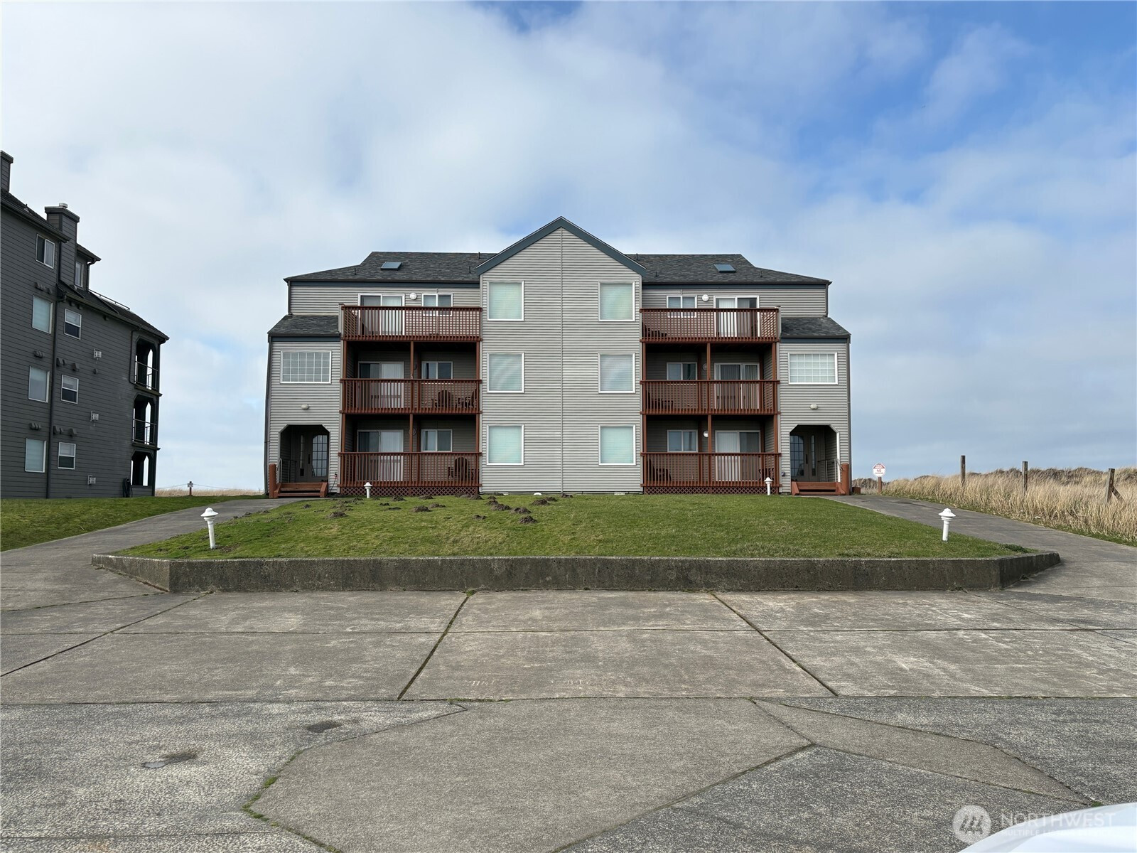 1399 Ocean Shores Boulevard SW, Ocean Shores, WA 98569