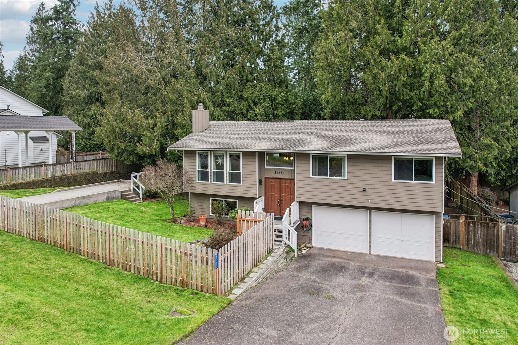 21312 NE 60th Place, Redmond, WA 98053