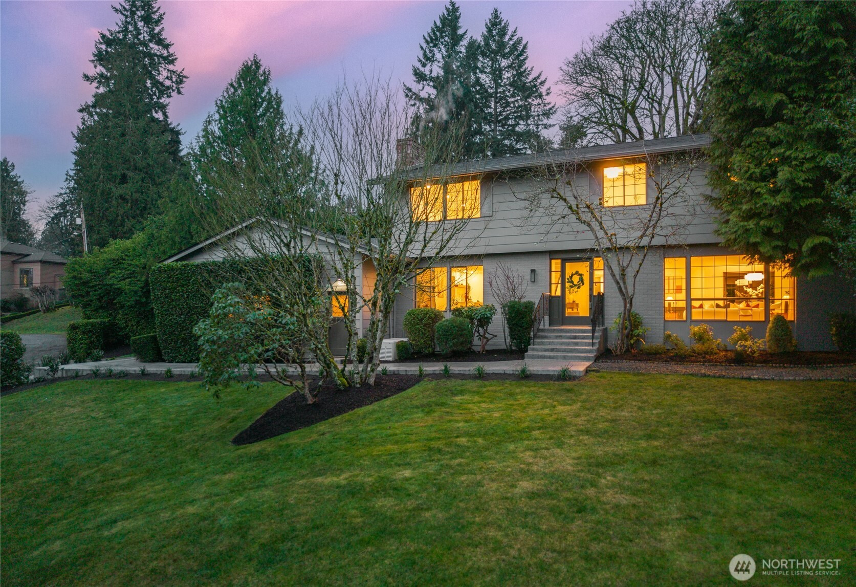 6010 93rd Avenue SE, Mercer Island, WA 98040