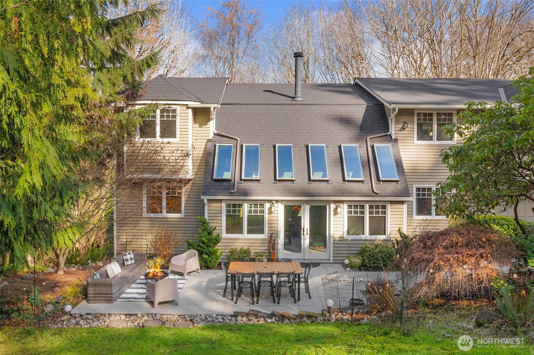 11925 Maplewood Avenue, Edmonds, WA 98026