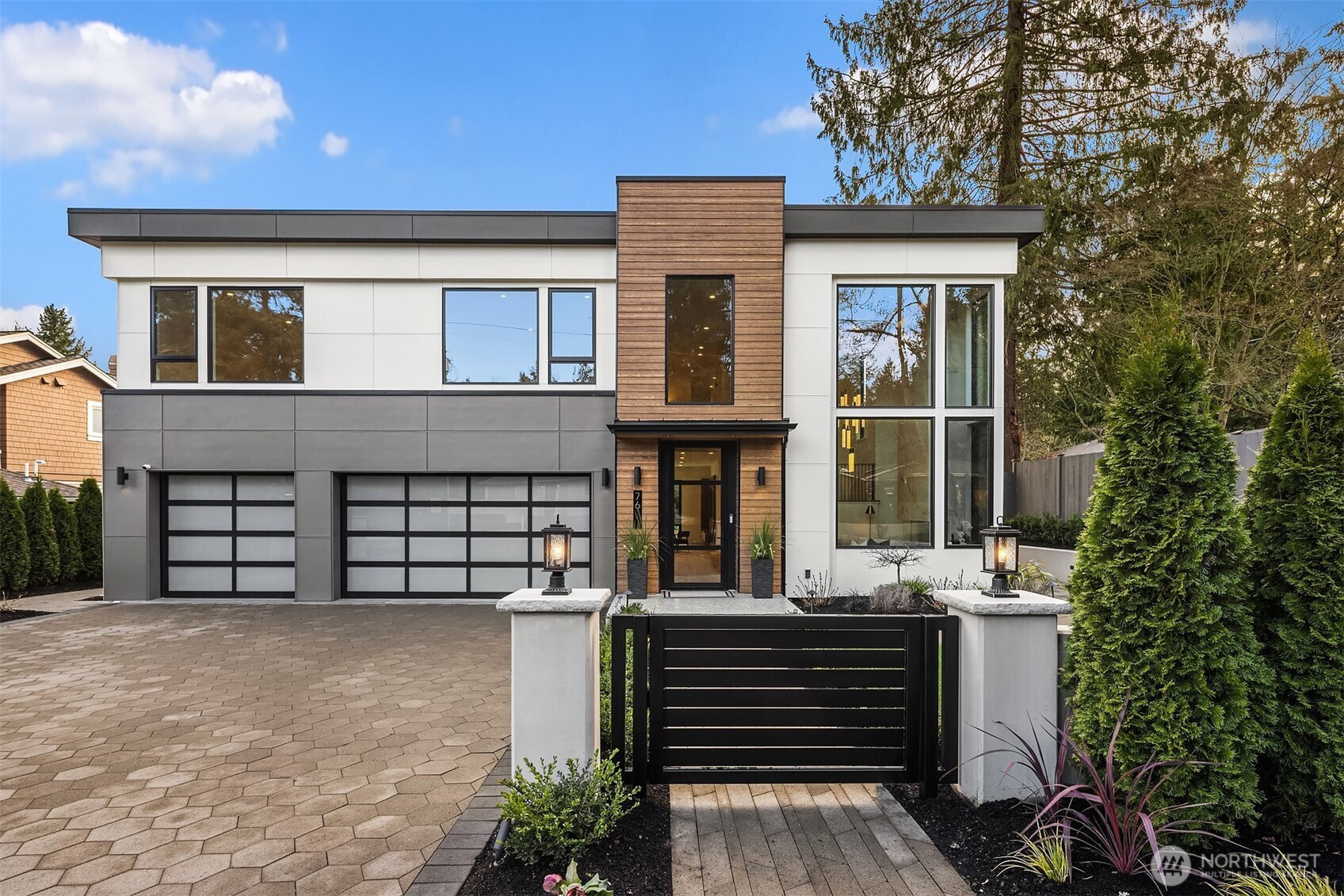 7611 NE 12th Street, Medina, WA 98039