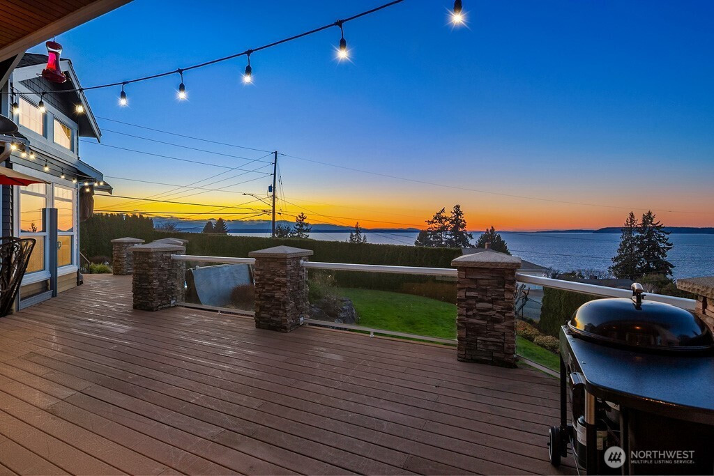 17003 Talbot Road, Edmonds, WA 98026