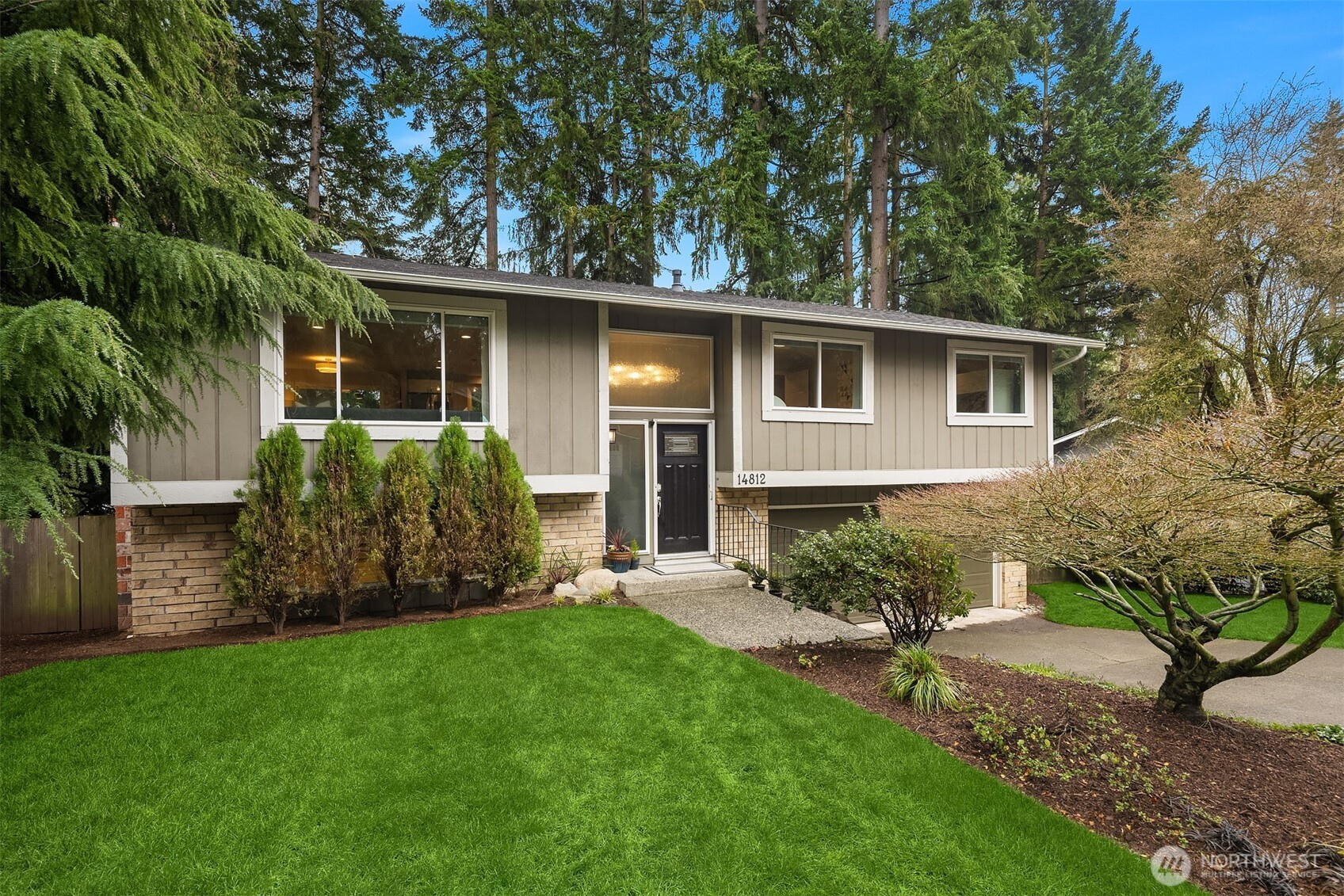 14812 107th Avenue NE, Bothell, WA 98011