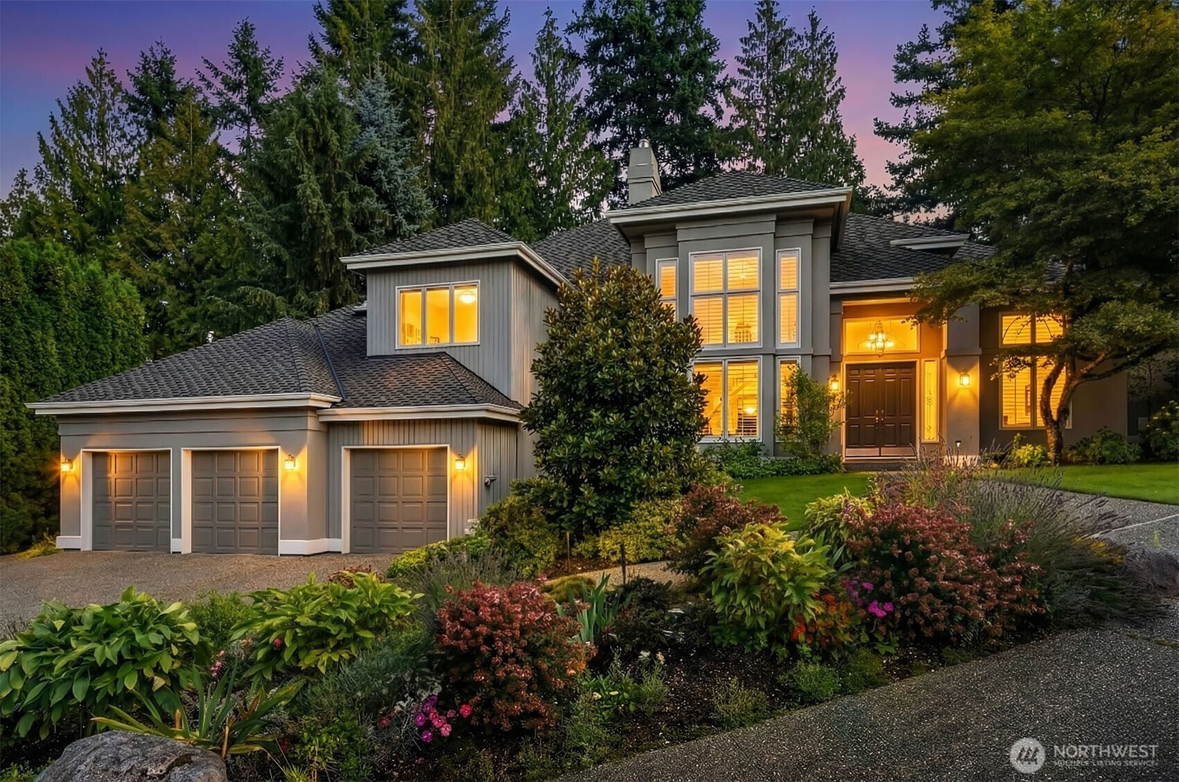 5208 Isola Place NW, Issaquah, WA 98027
