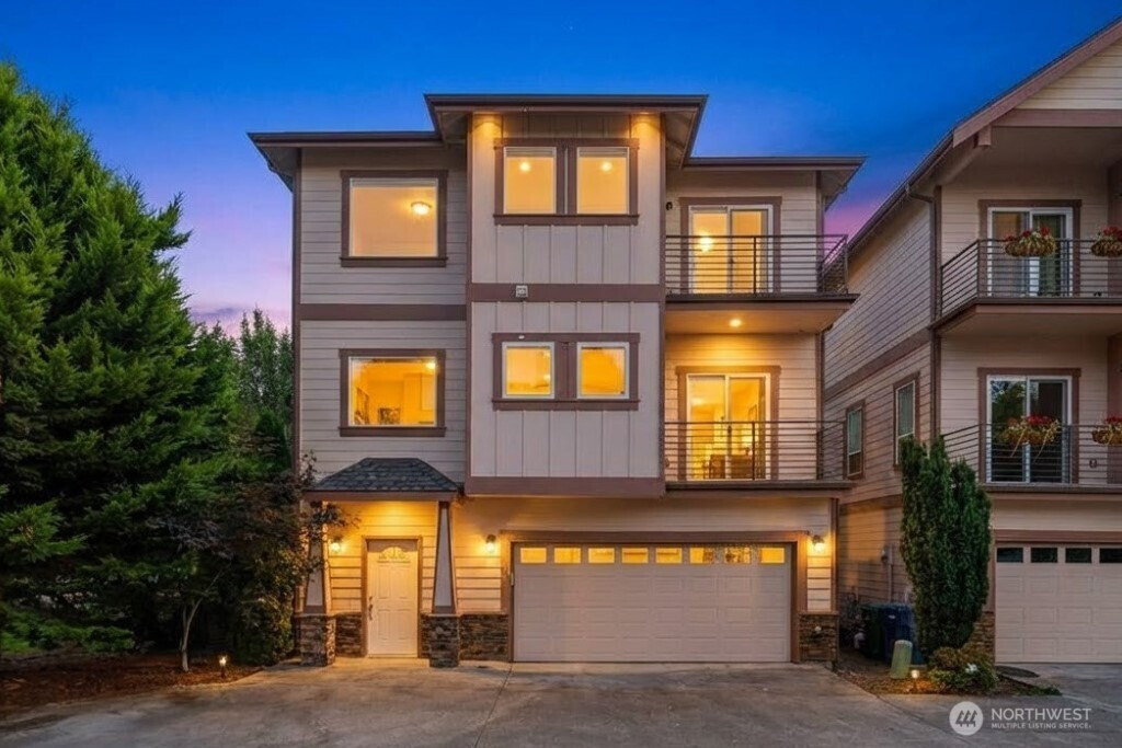 810 5th Avenue NW, Issaquah, WA 98027