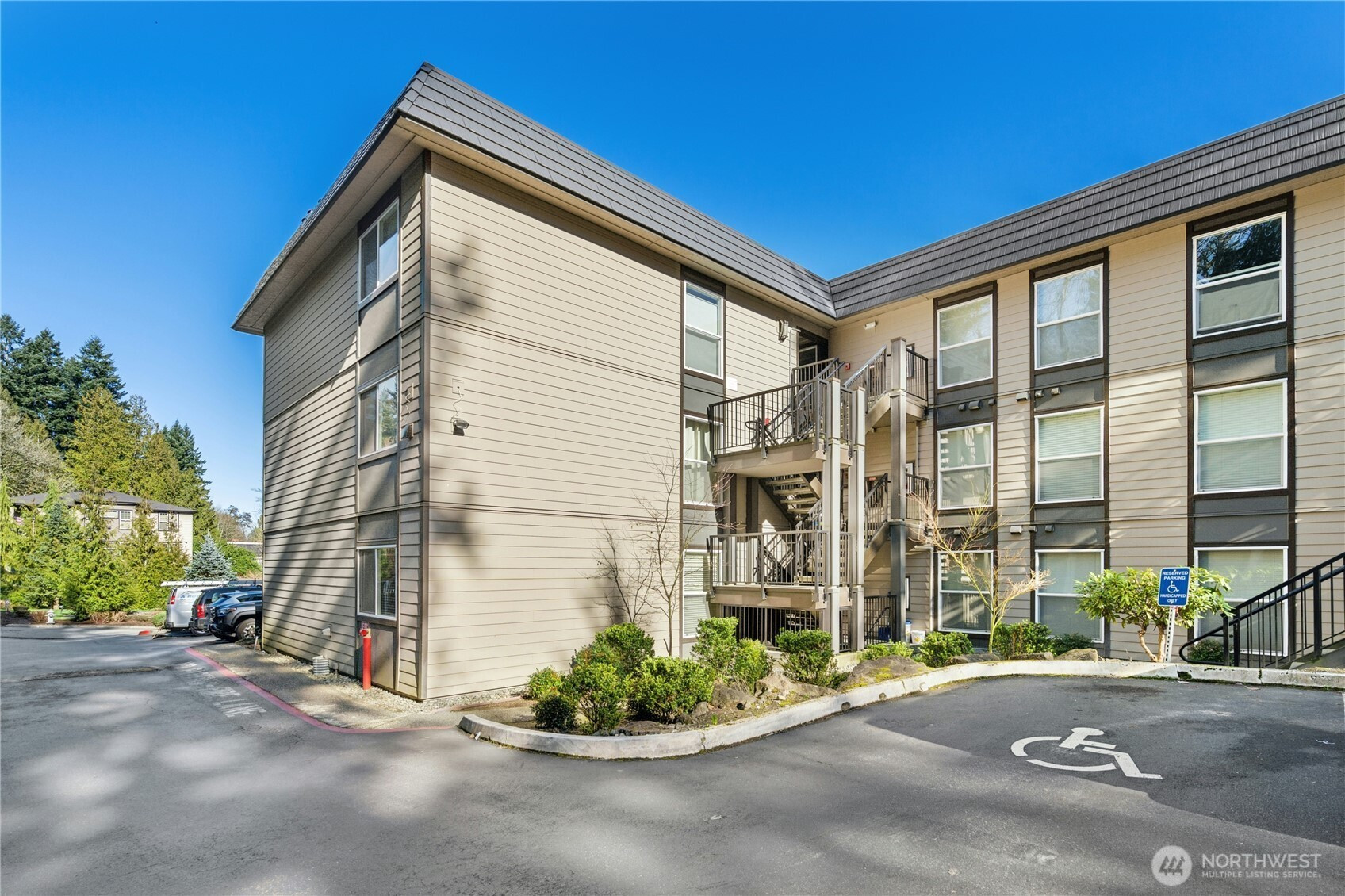 9515 NE 180th Street, Bothell, WA 98011