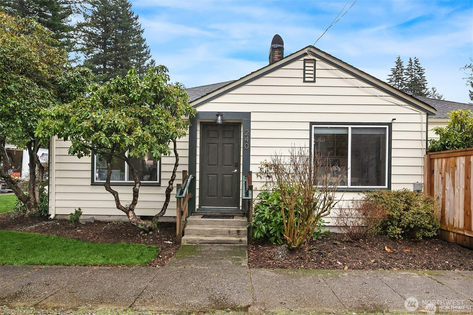 240 Janet Avenue N, North Bend, WA 98045