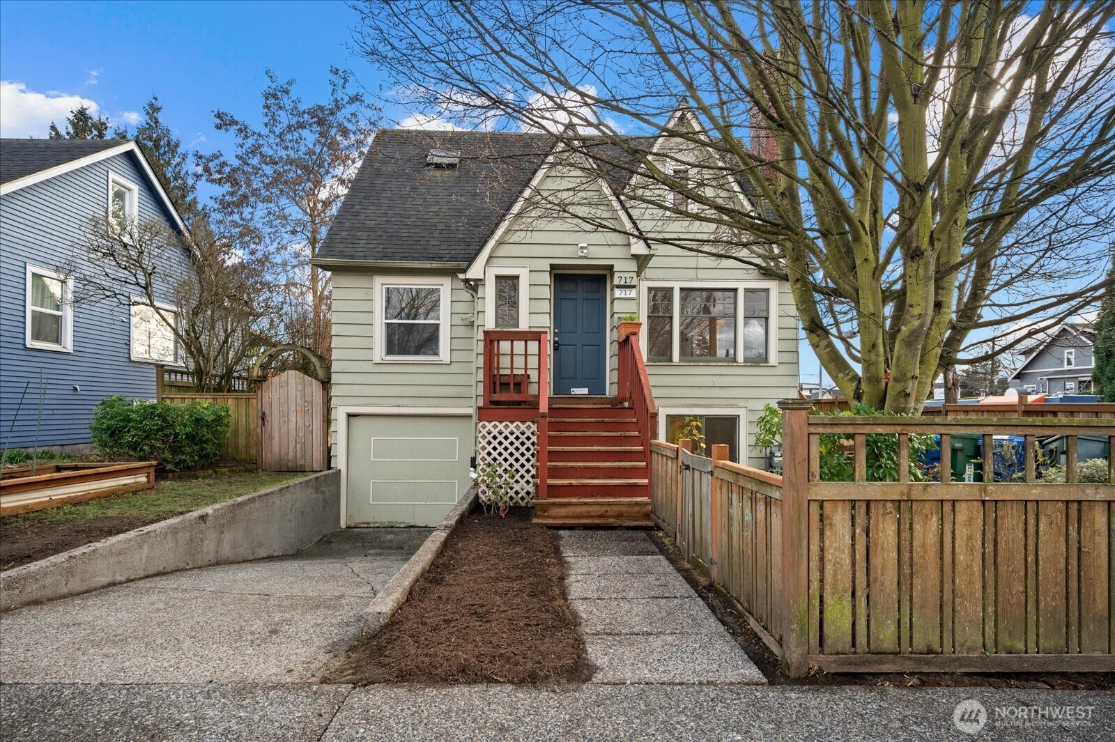 717 NW 56th Street, Seattle, WA 98107