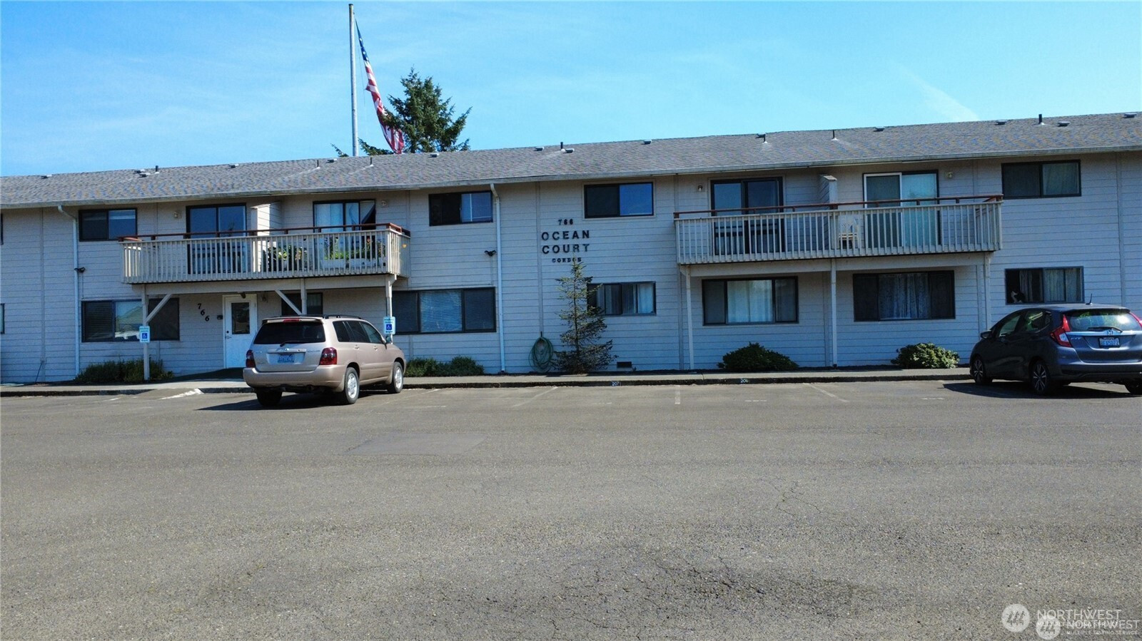 766 Ocean Court NW, Ocean Shores, WA 98569