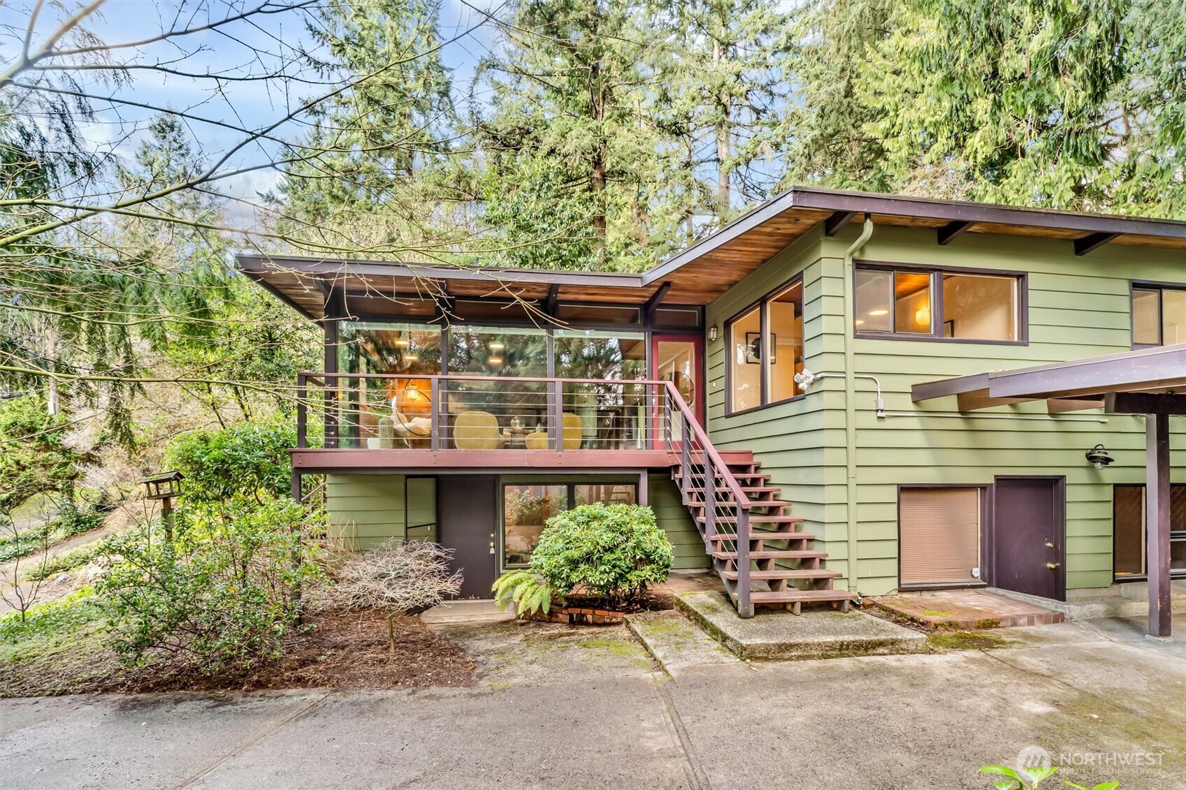 18220 29th Place NE, Lake Forest Park, WA 98155
