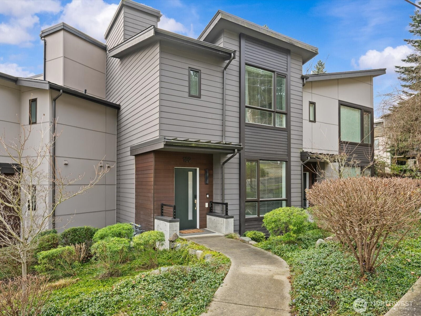 18115 65th Avenue NE, Kenmore, WA 98028