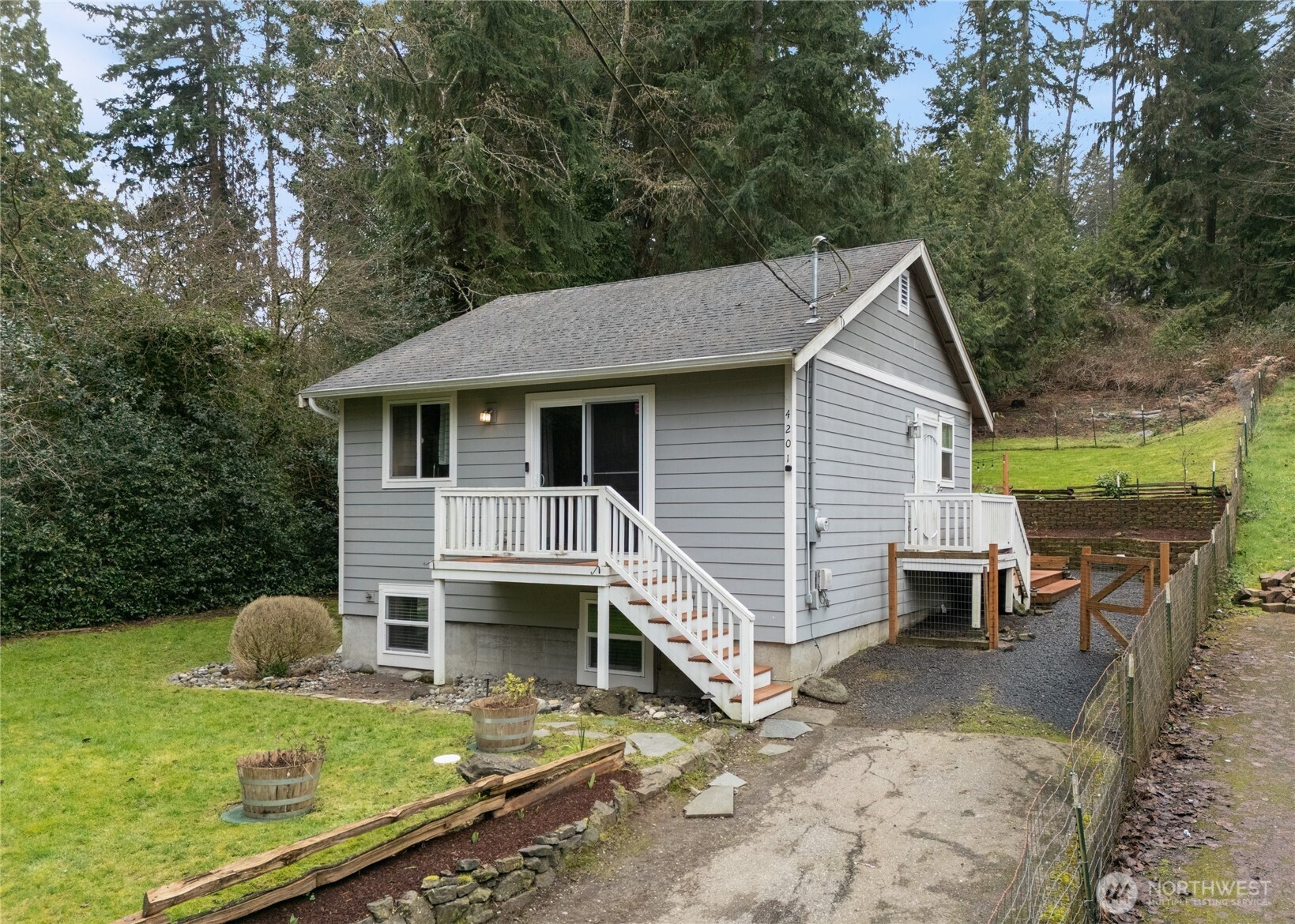 4201 Robinson Road NE, Bremerton, WA 98310