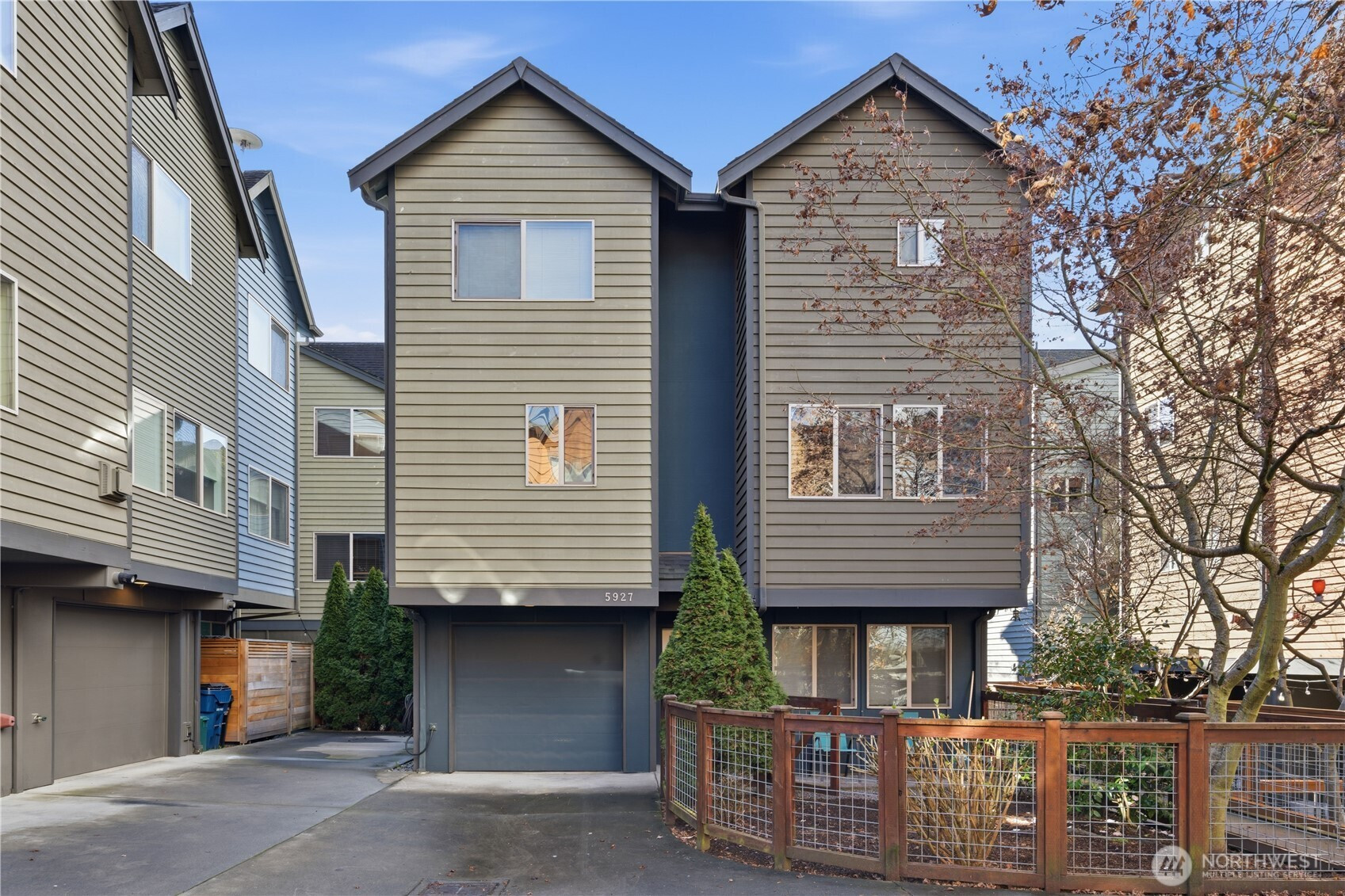 5927 California Avenue SW, Seattle, WA 98136