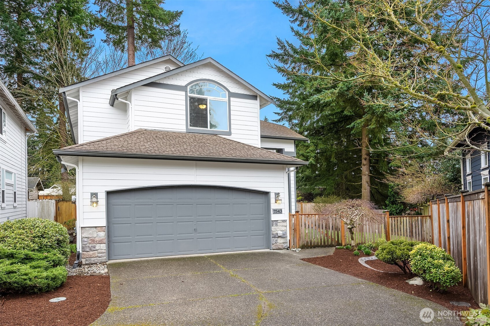 7543 NE 203rd Street, Kenmore, WA 98028