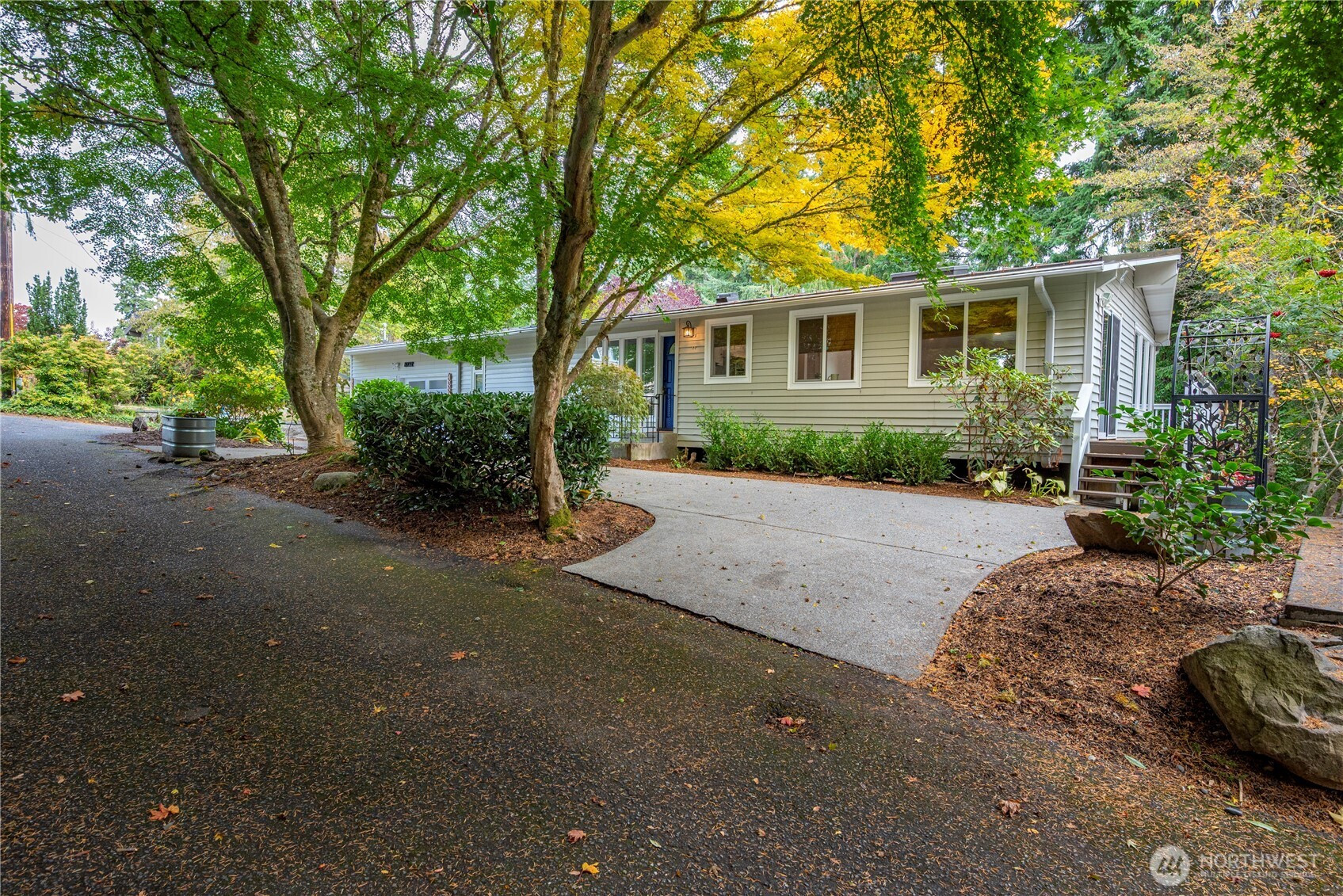8732 209th Place SW, Edmonds, WA 98026