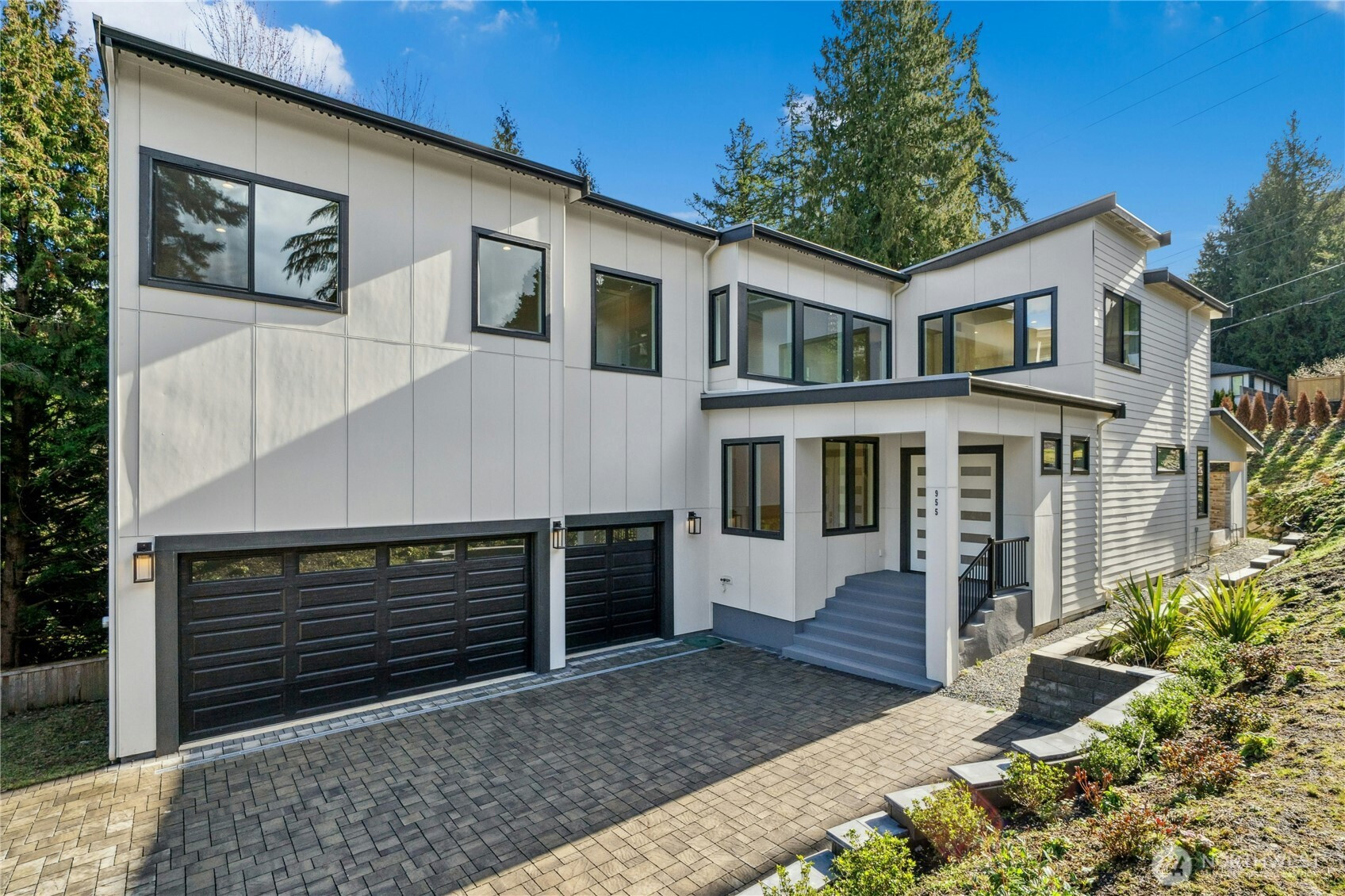 955 103rd Avenue SE, Bellevue, WA 98004
