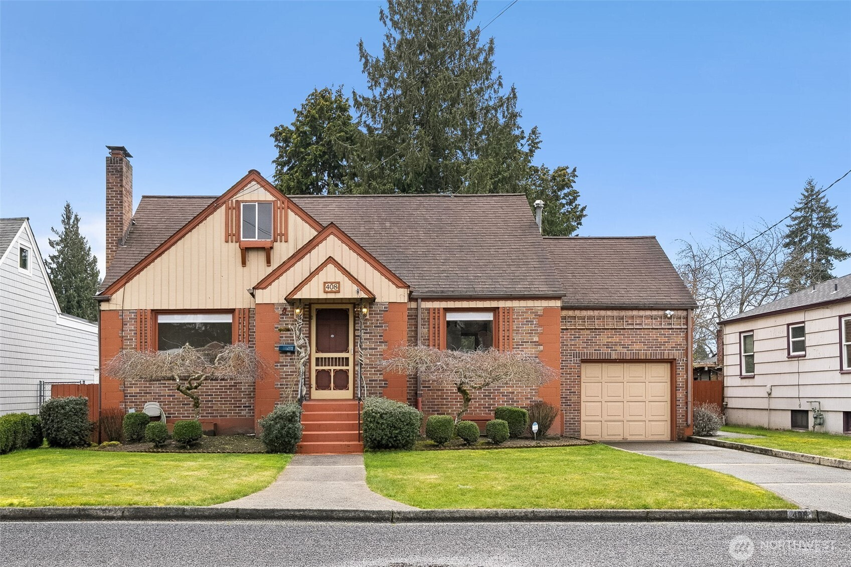 408 8th Avenue NE, Puyallup, WA 98372