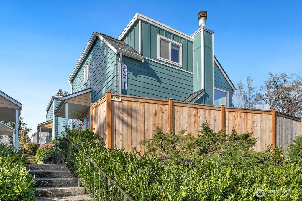8401 25th Avenue SW, Seattle, WA 98106